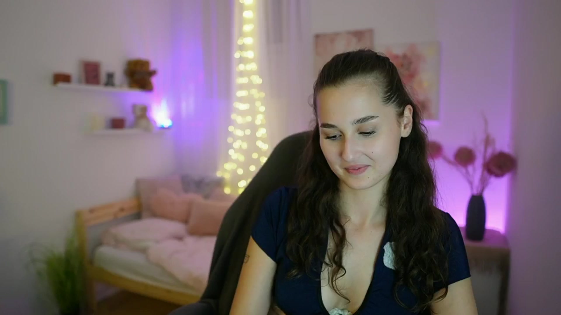 Gallery image thumbnail from Anita_Grey_'s myfreecams stream on, 09/15/2025, 20:02 image 4 of 20