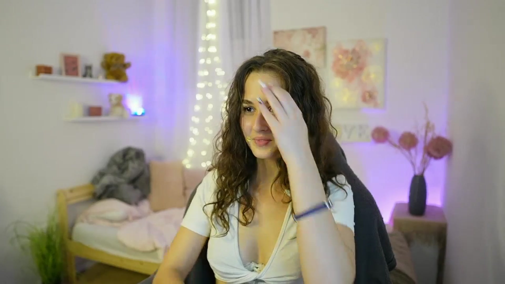 Gallery image thumbnail from Anita_Grey_'s myfreecams stream on, 09/16/2025, 20:24 image 17 of 20