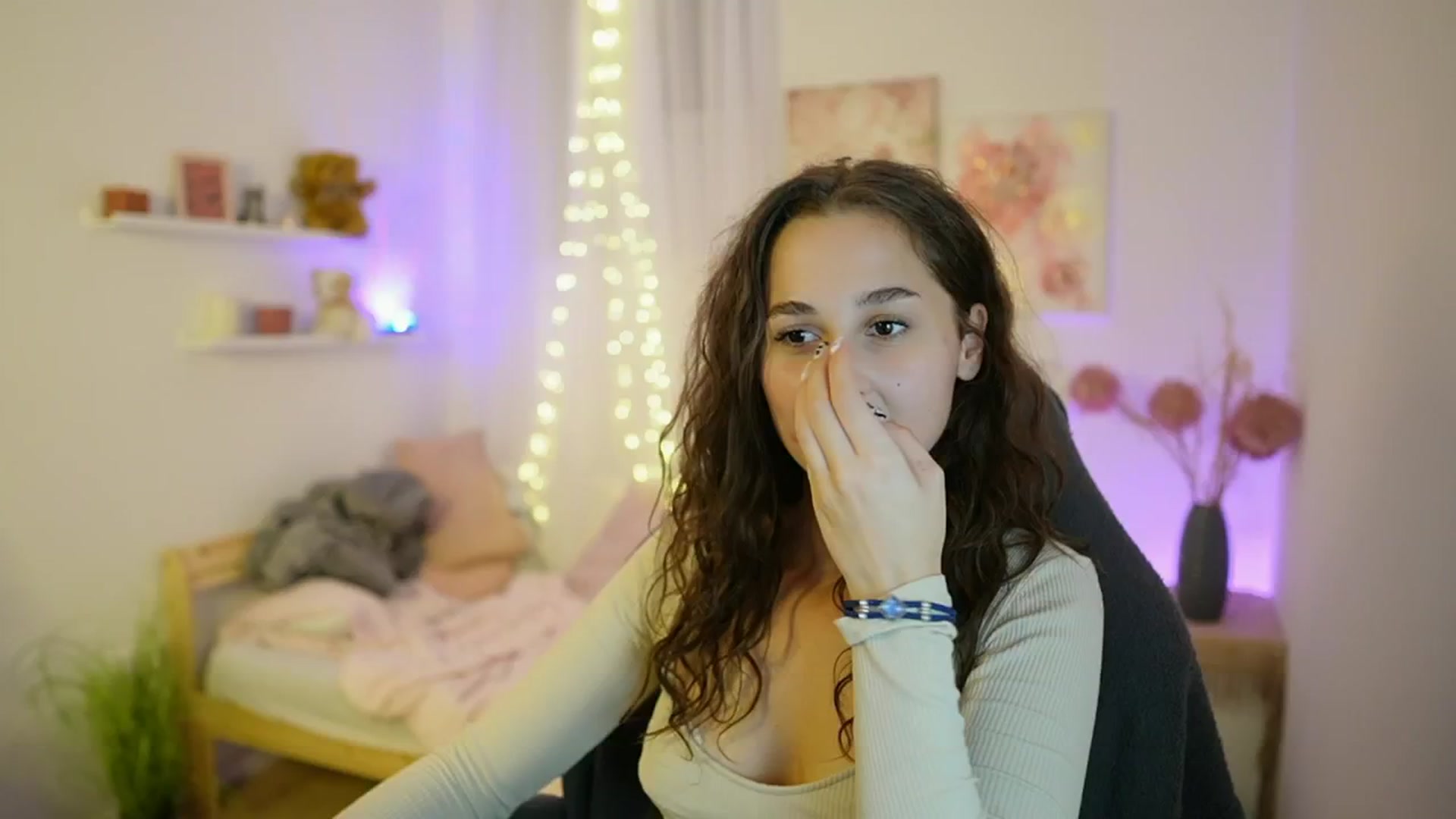 Gallery image thumbnail from Anita_Grey_'s myfreecams stream on, 09/16/2025, 22:05 image 20 of 20