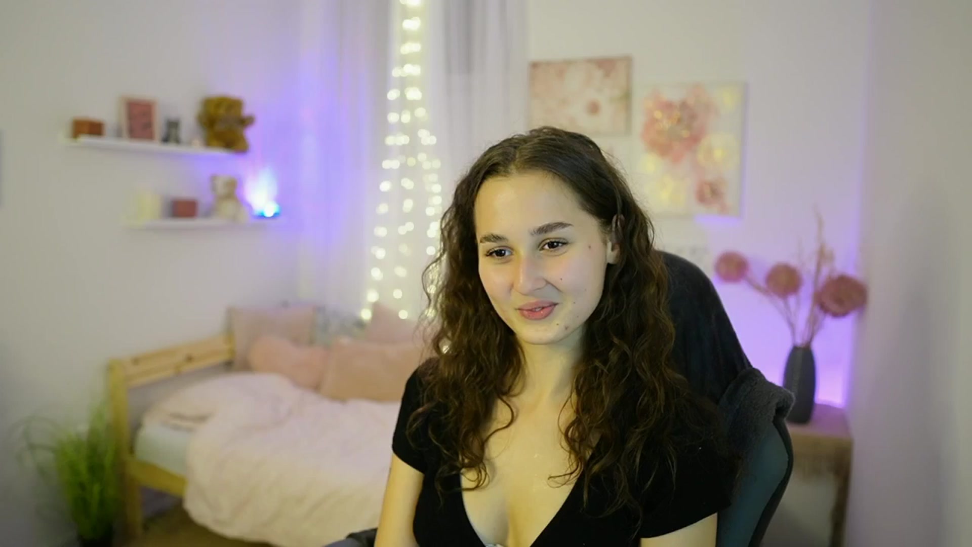 Gallery image thumbnail from Anita_Grey_'s myfreecams stream on, 09/19/2025, 19:16 image 16 of 20