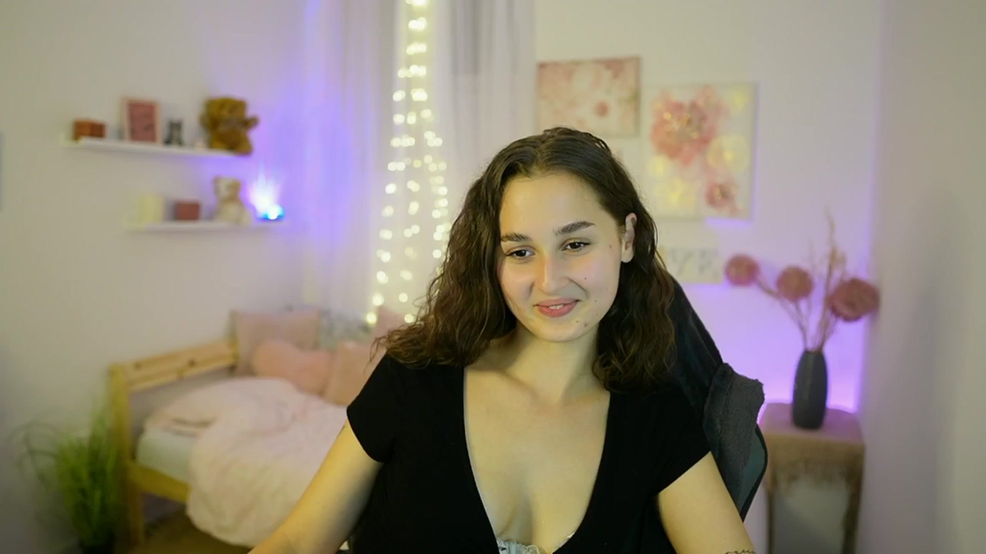 Gallery image thumbnail from Anita_Grey_'s myfreecams stream on, 09/19/2025, 19:16 image 5 of 20