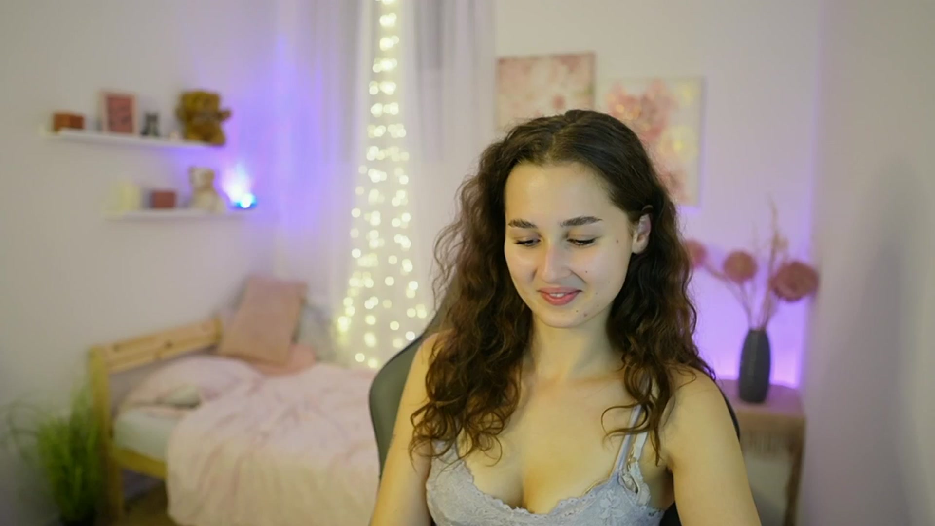 Gallery image thumbnail from Anita_Grey_'s myfreecams stream on, 09/19/2025, 22:54 image 19 of 20