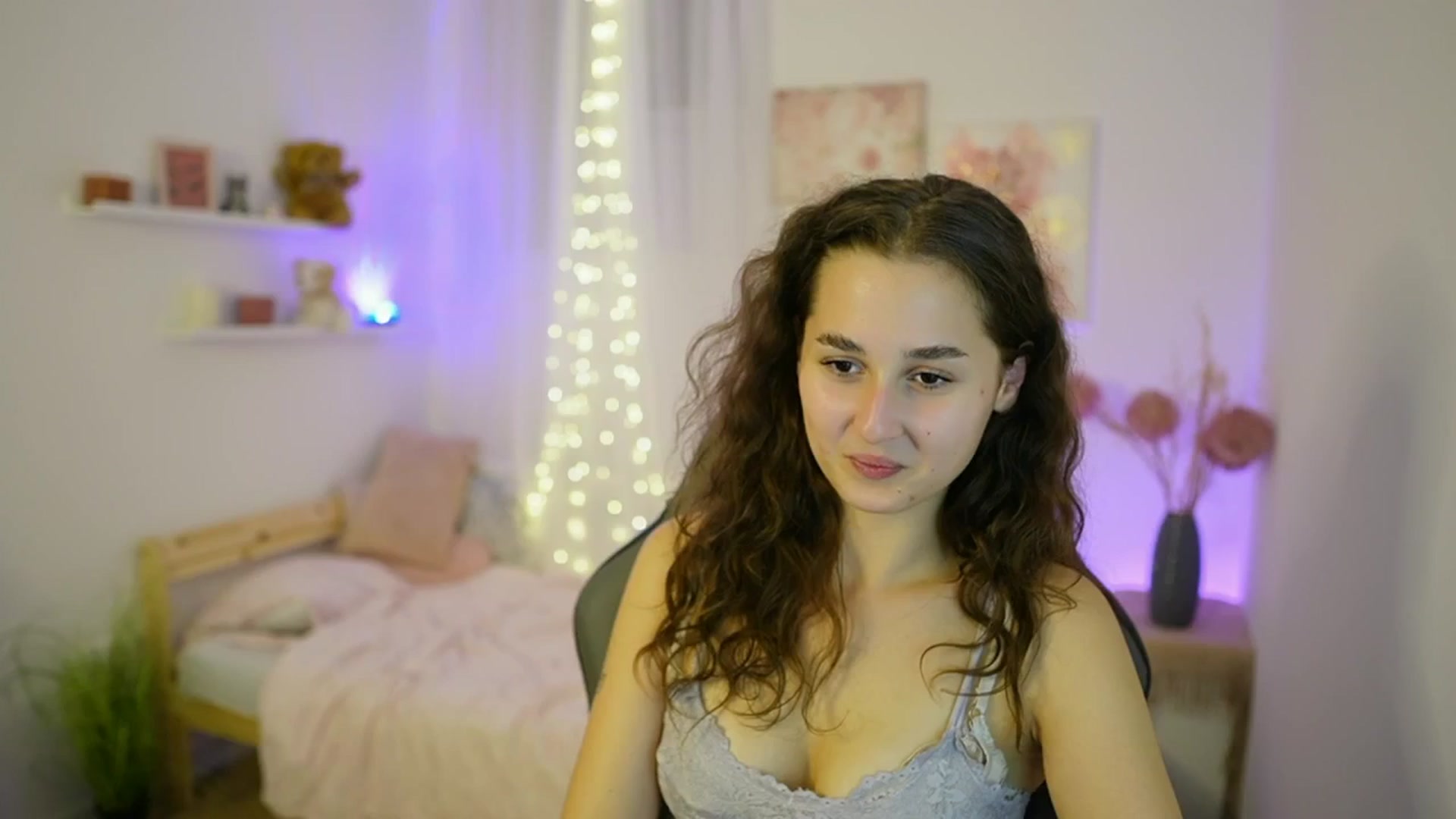 Gallery image thumbnail from Anita_Grey_'s myfreecams stream on, 09/19/2025, 22:54 image 20 of 20