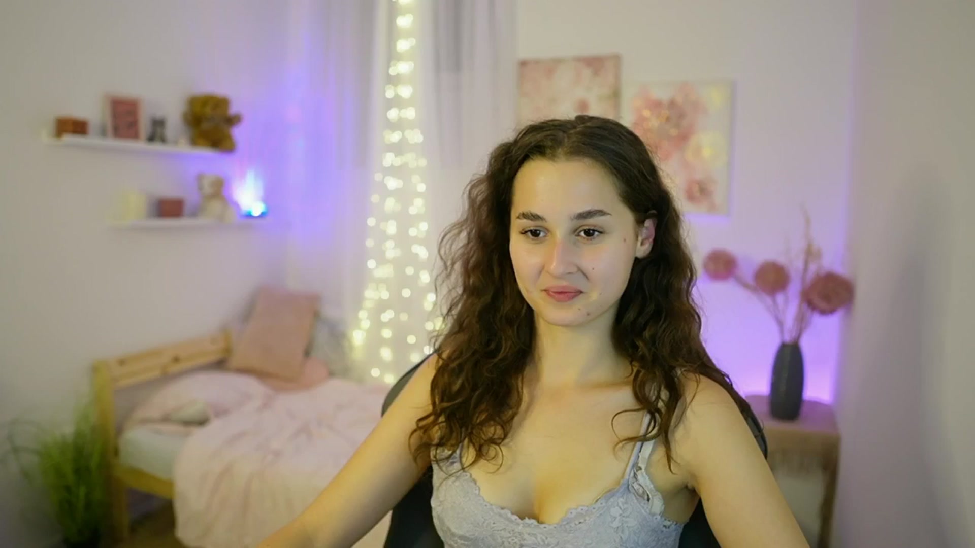 Gallery image thumbnail from Anita_Grey_'s myfreecams stream on, 09/19/2025, 22:54 image 17 of 20