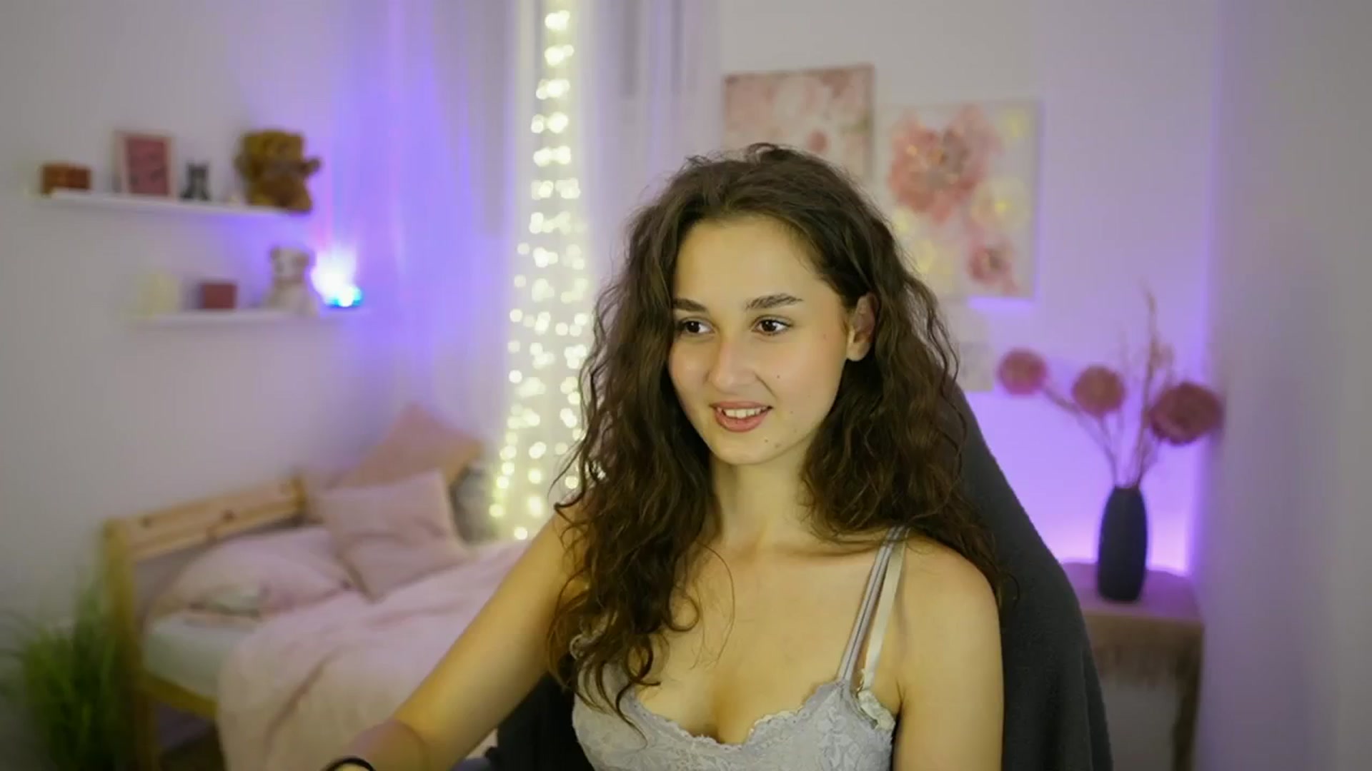 Gallery image thumbnail from Anita_Grey_'s myfreecams stream on, 09/21/2025, 20:42 image 10 of 20