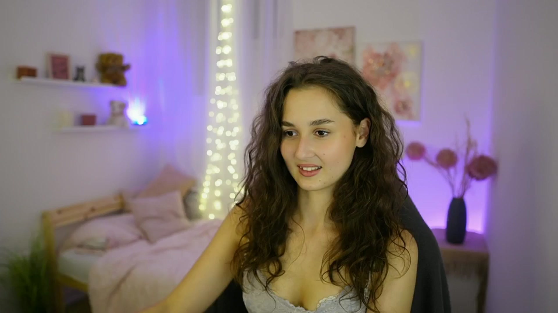 Gallery image thumbnail from Anita_Grey_'s myfreecams stream on, 09/21/2025, 20:42 image 6 of 20