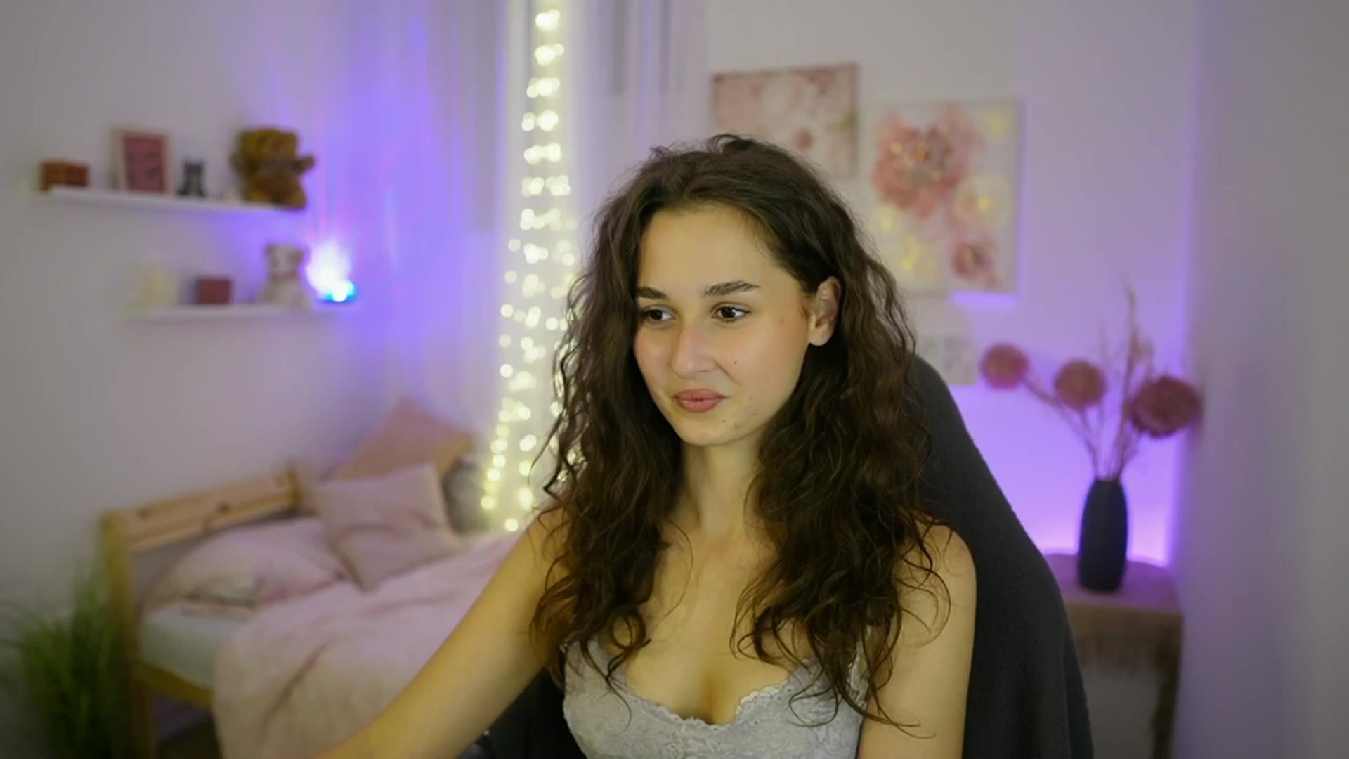 Gallery image thumbnail from Anita_Grey_'s myfreecams stream on, 09/21/2025, 20:42 image 5 of 20