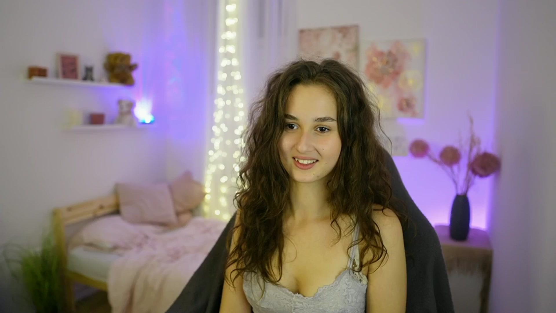 Gallery image thumbnail from Anita_Grey_'s myfreecams stream on, 09/21/2025, 22:51 image 18 of 20