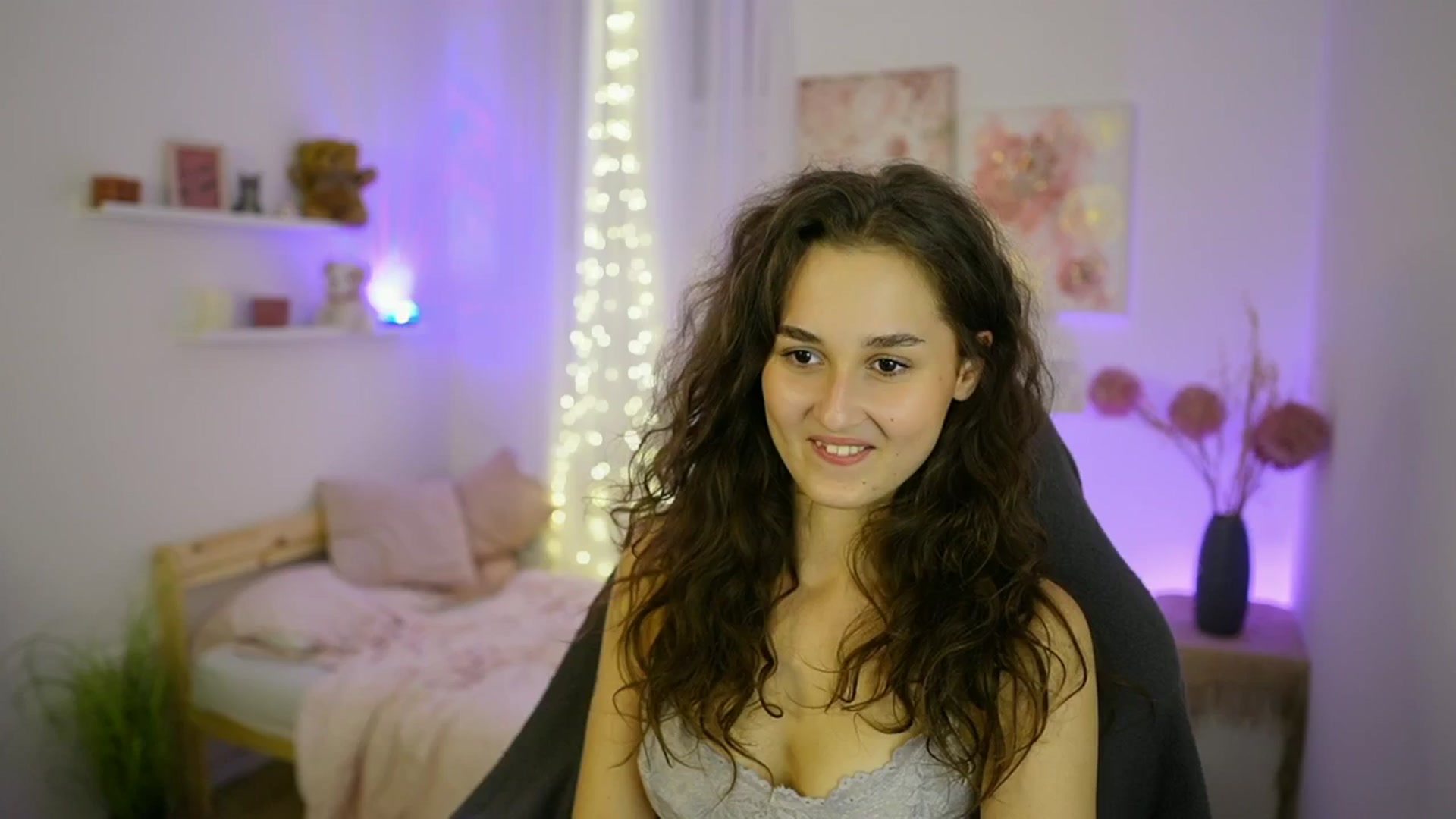Gallery image thumbnail from Anita_Grey_'s myfreecams stream on, 09/21/2025, 22:51 image 1 of 20