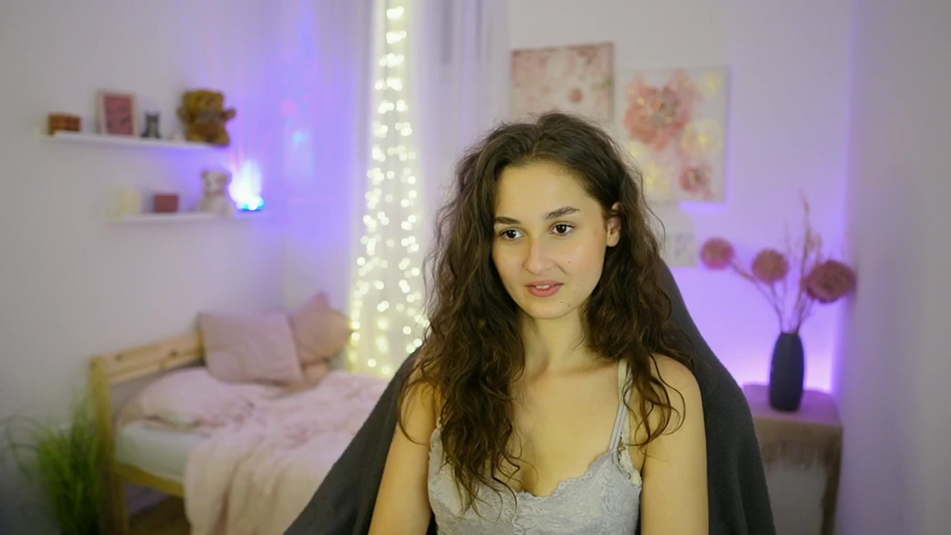 Gallery image thumbnail from Anita_Grey_'s myfreecams stream on, 09/21/2025, 22:51 image 20 of 20