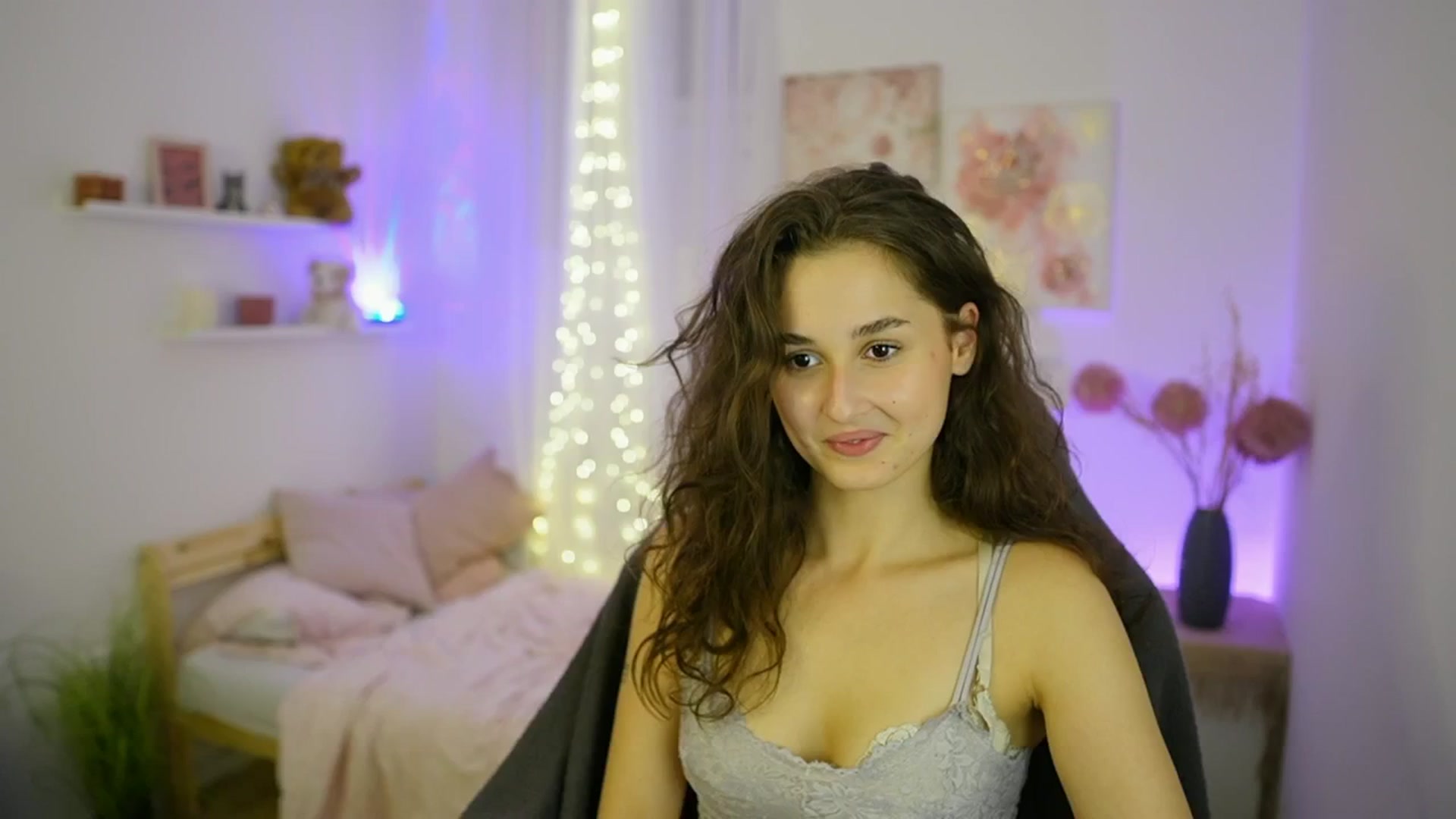 Gallery image thumbnail from Anita_Grey_'s myfreecams stream on, 09/22/2025, 24:02 image 19 of 20