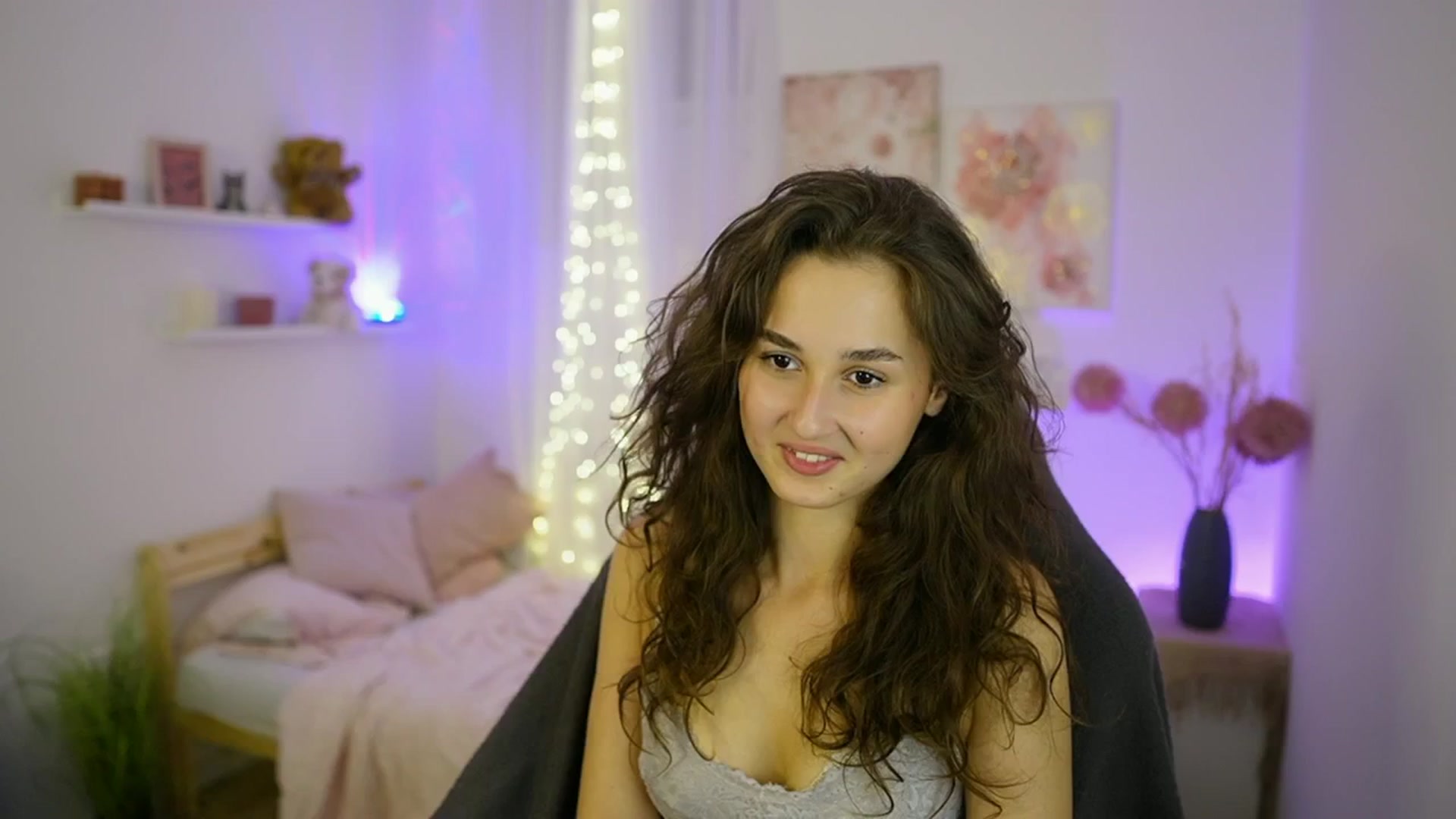 Gallery image thumbnail from Anita_Grey_'s myfreecams stream on, 09/22/2025, 24:02 image 8 of 20