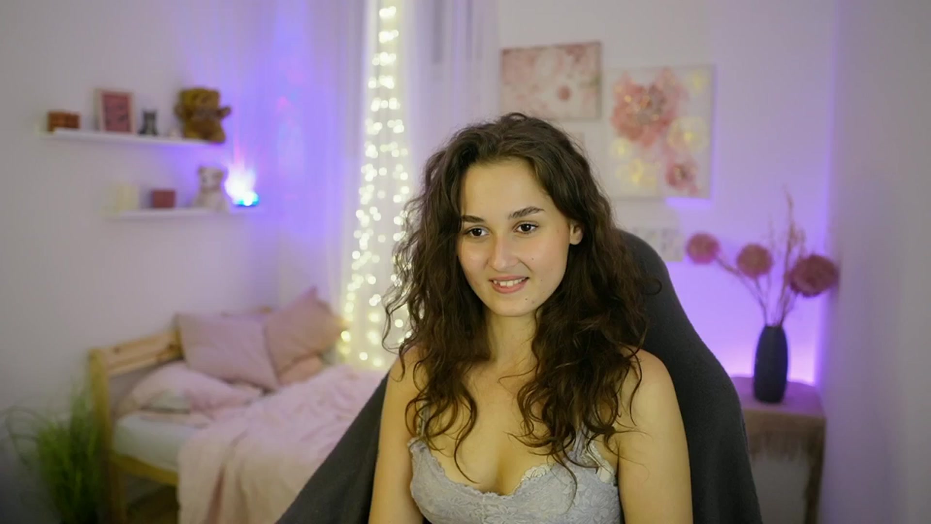 Gallery image thumbnail from Anita_Grey_'s myfreecams stream on, 09/22/2025, 24:02 image 3 of 20
