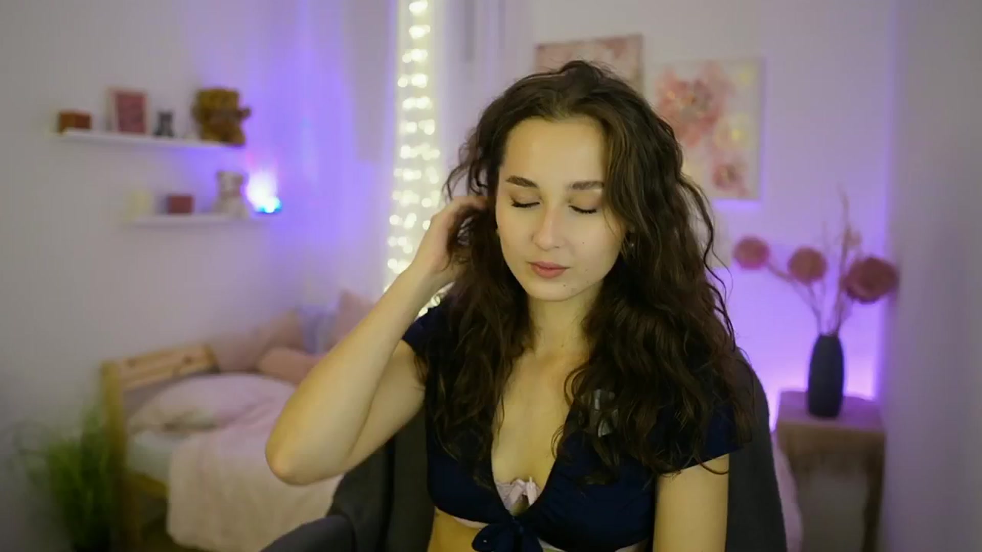 Gallery image thumbnail from Anita_Grey_'s myfreecams stream on, 09/22/2025, 19:28 image 11 of 20