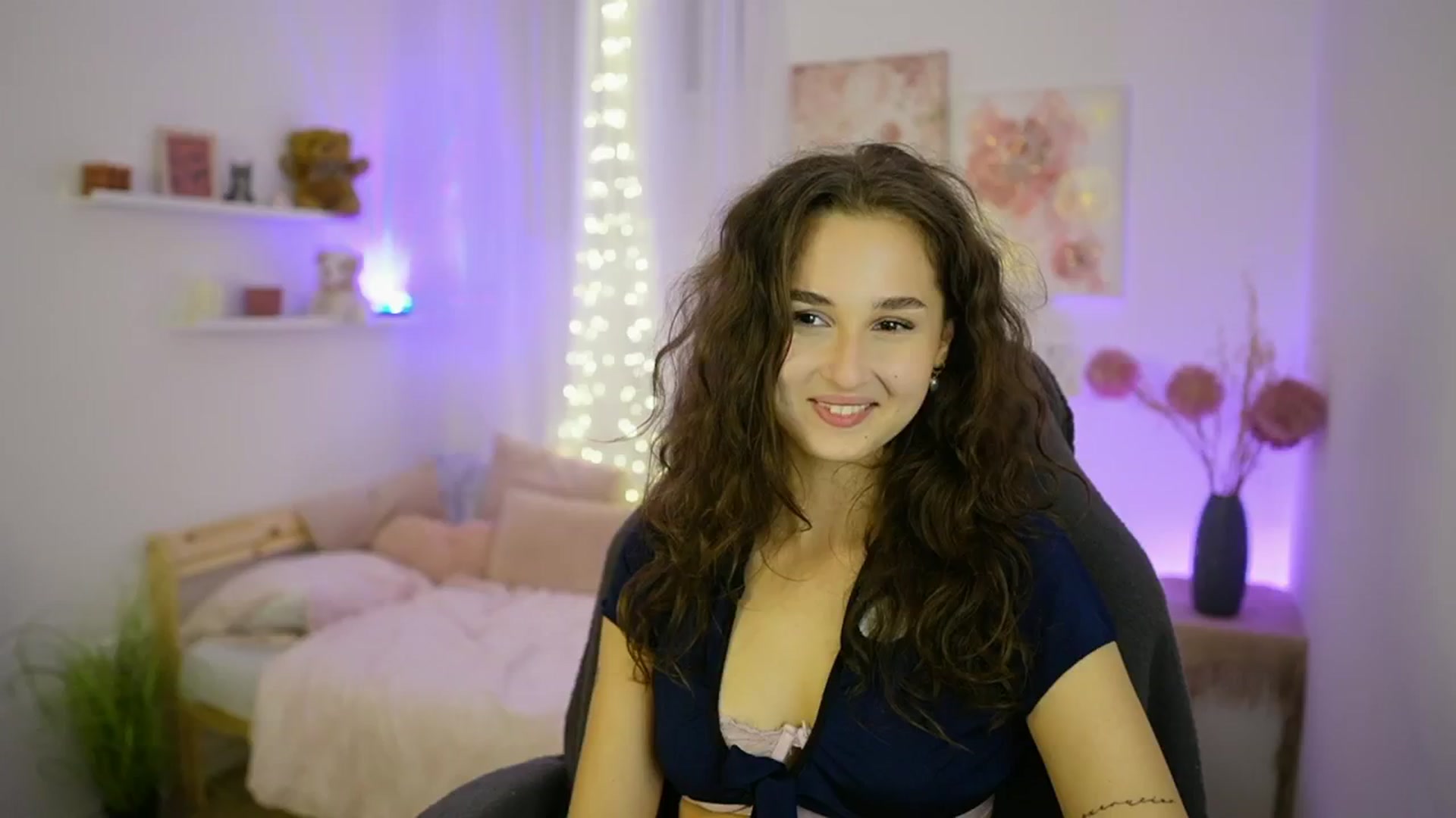 Gallery image thumbnail from Anita_Grey_'s myfreecams stream on, 09/22/2025, 20:52 image 11 of 20