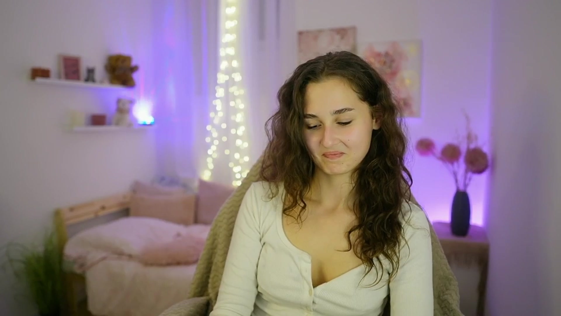 Gallery image thumbnail from Anita_Grey_'s myfreecams stream on, 09/25/2025, 19:04 image 19 of 20