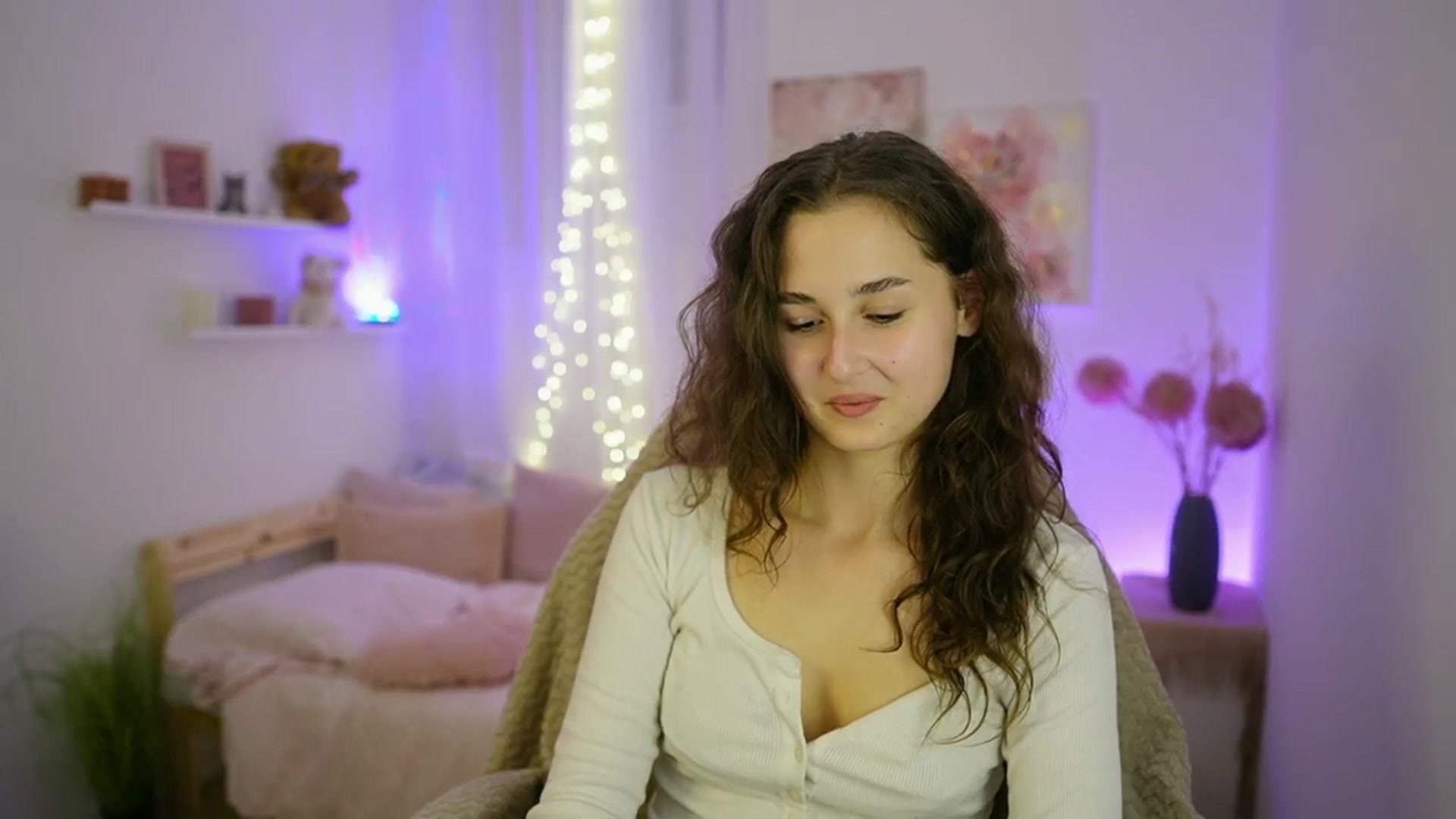 Gallery image thumbnail from Anita_Grey_'s myfreecams stream on, 09/25/2025, 19:04 image 15 of 20