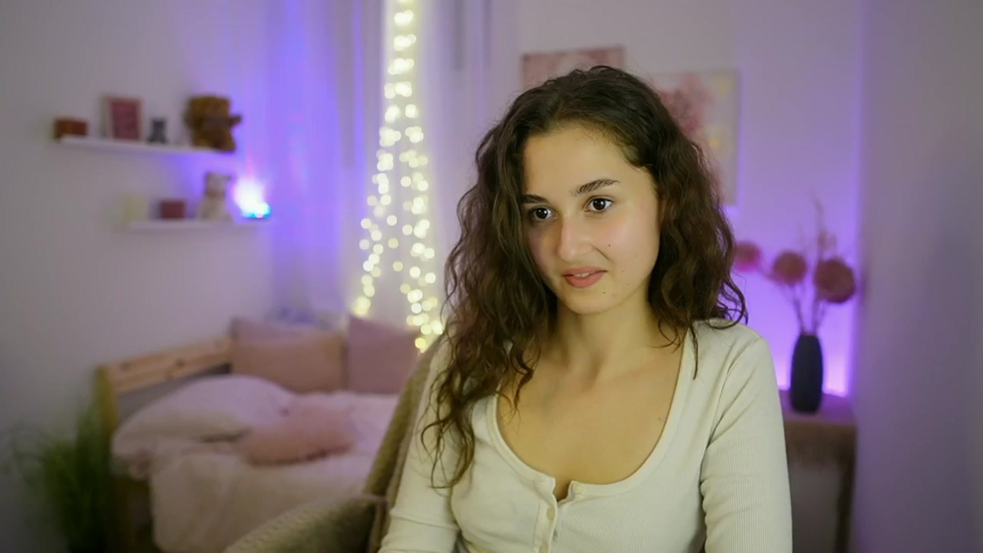 Gallery image thumbnail from Anita_Grey_'s myfreecams stream on, 09/25/2025, 20:12 image 4 of 20