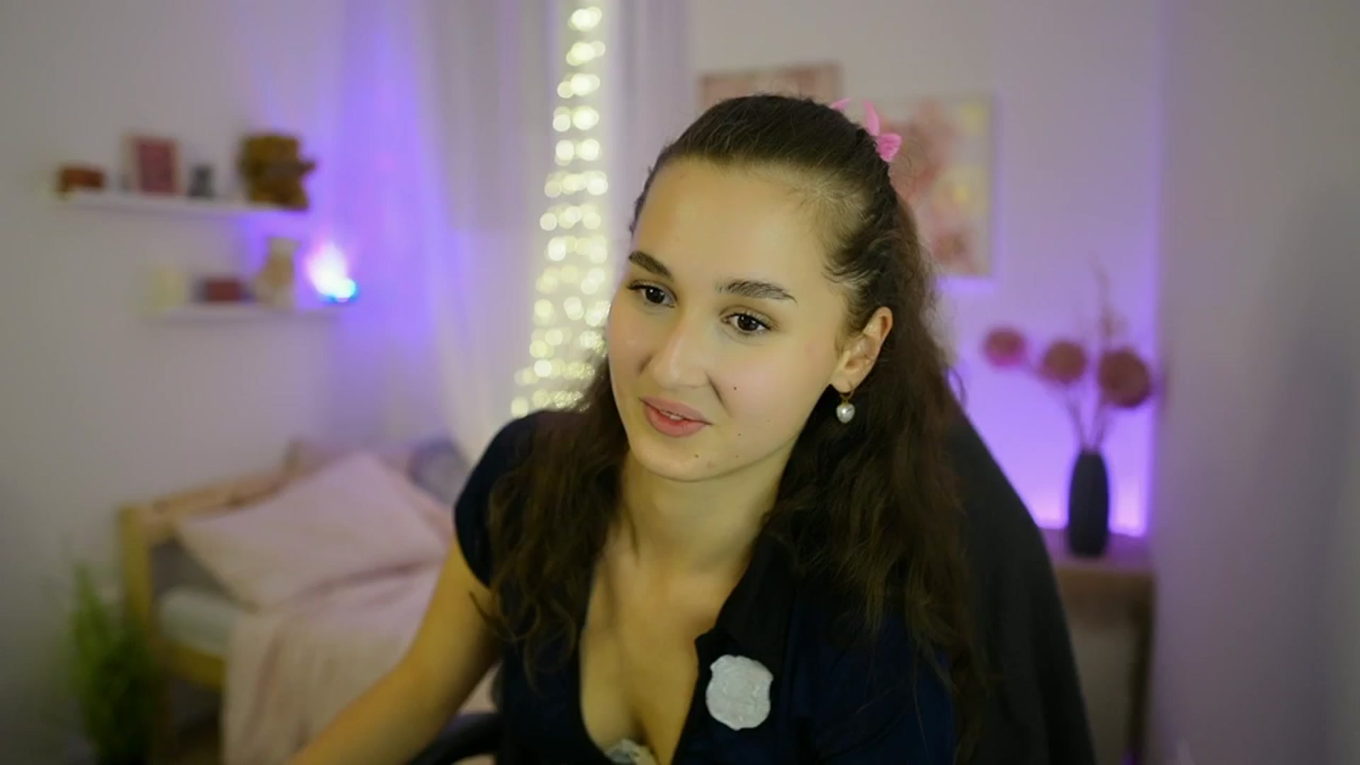 Gallery image thumbnail from Anita_Grey_'s myfreecams stream on, 09/26/2025, 23:28 image 9 of 20