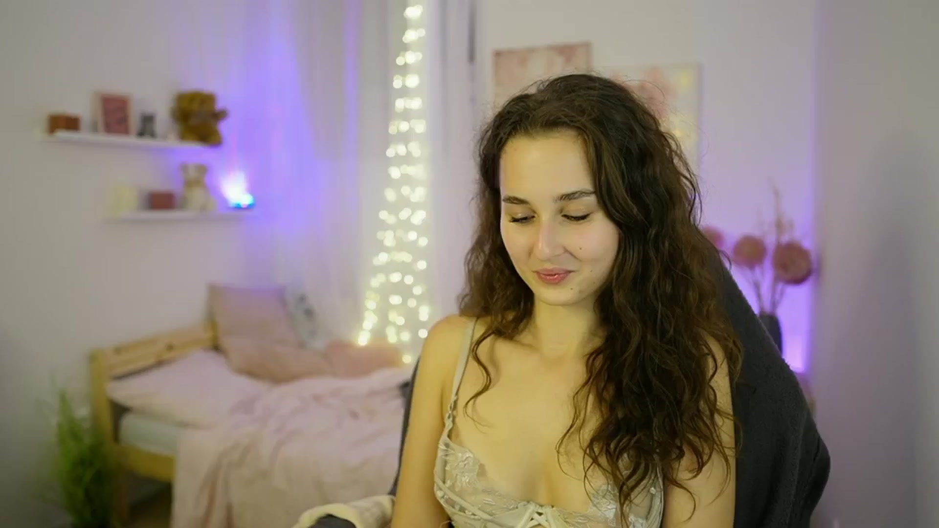 Gallery image thumbnail from Anita_Grey_'s myfreecams stream on, 09/27/2025, 22:36 image 14 of 20