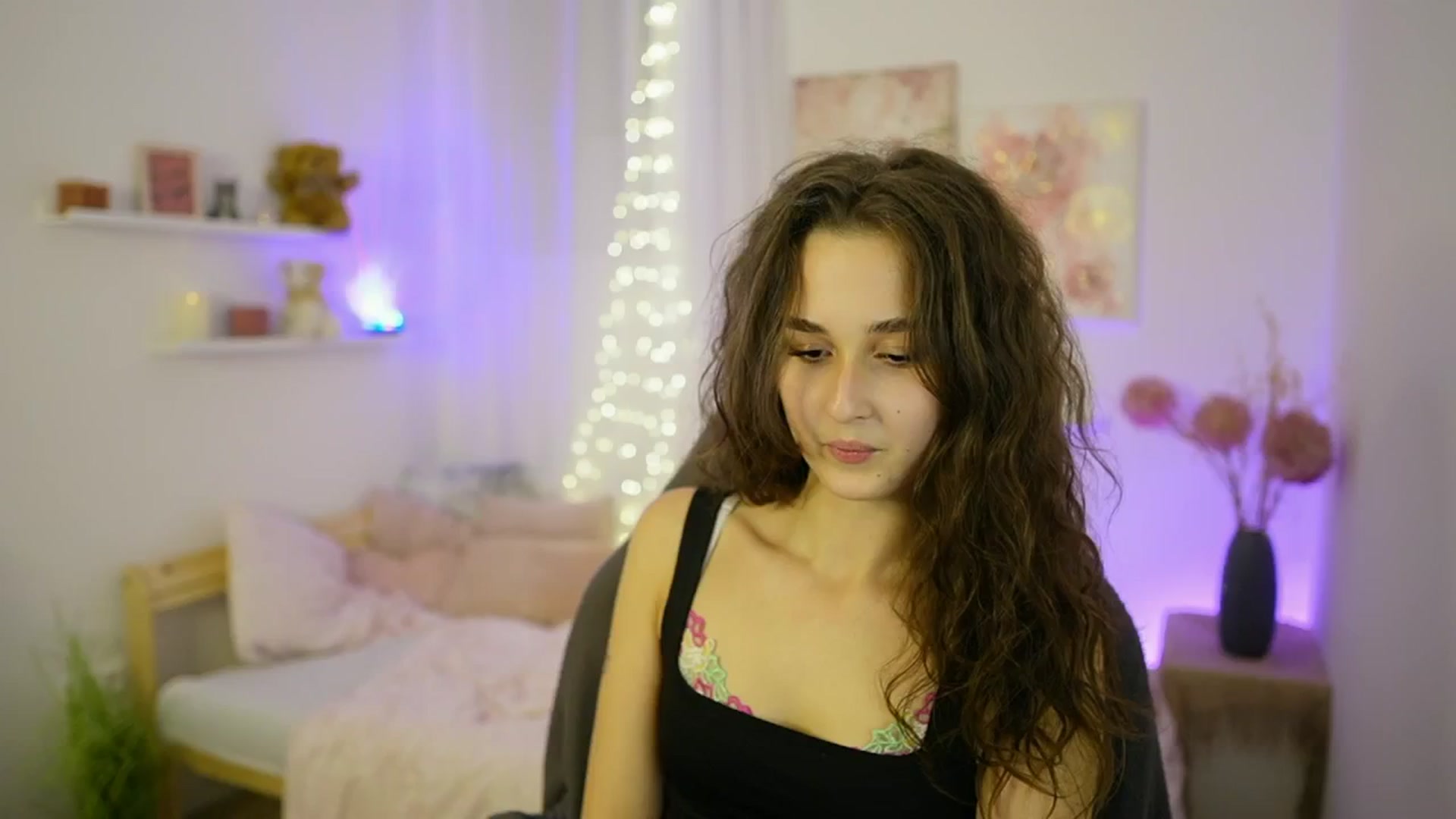 Gallery image thumbnail from Anita_Grey_'s myfreecams stream on, 10/01/2025, 24:04 image 17 of 20