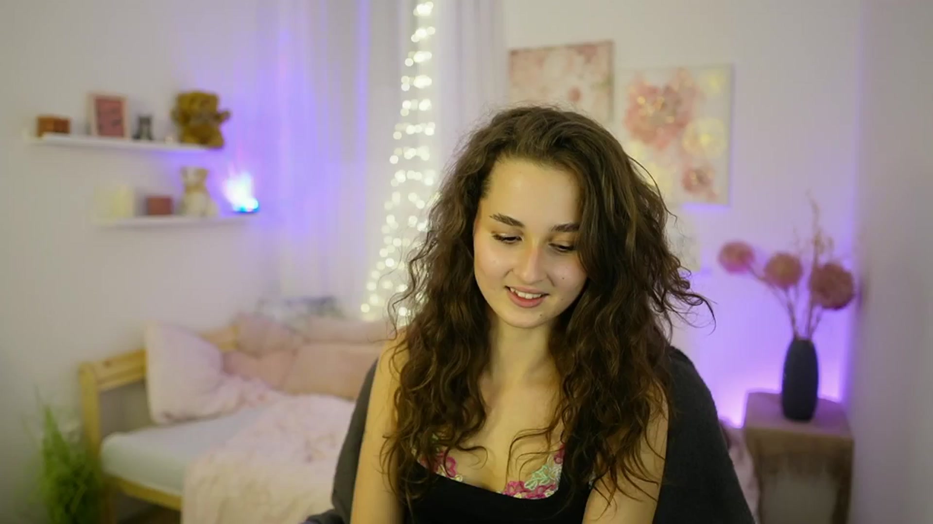 Gallery image thumbnail from Anita_Grey_'s myfreecams stream on, 10/01/2025, 24:04 image 19 of 20