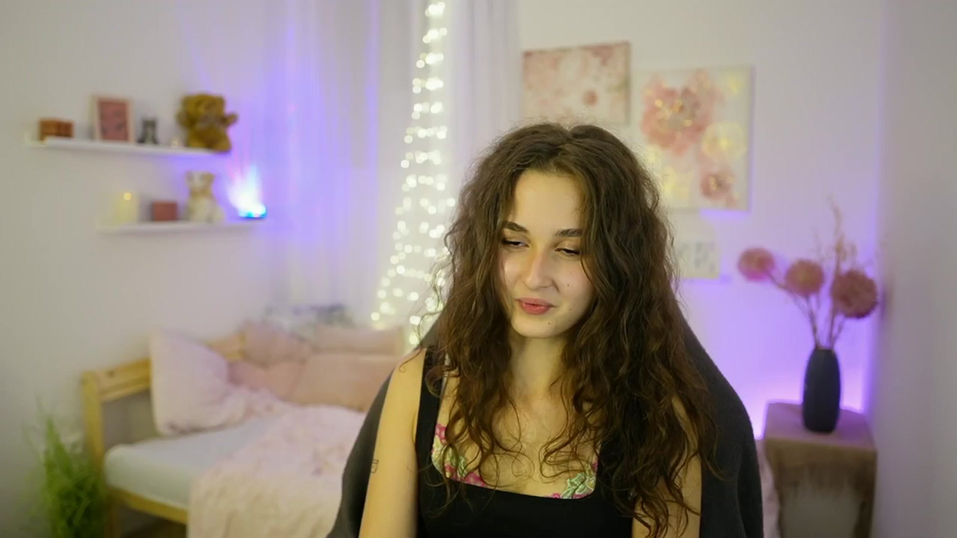 Gallery image thumbnail from Anita_Grey_'s myfreecams stream on, 10/01/2025, 24:04 image 4 of 20