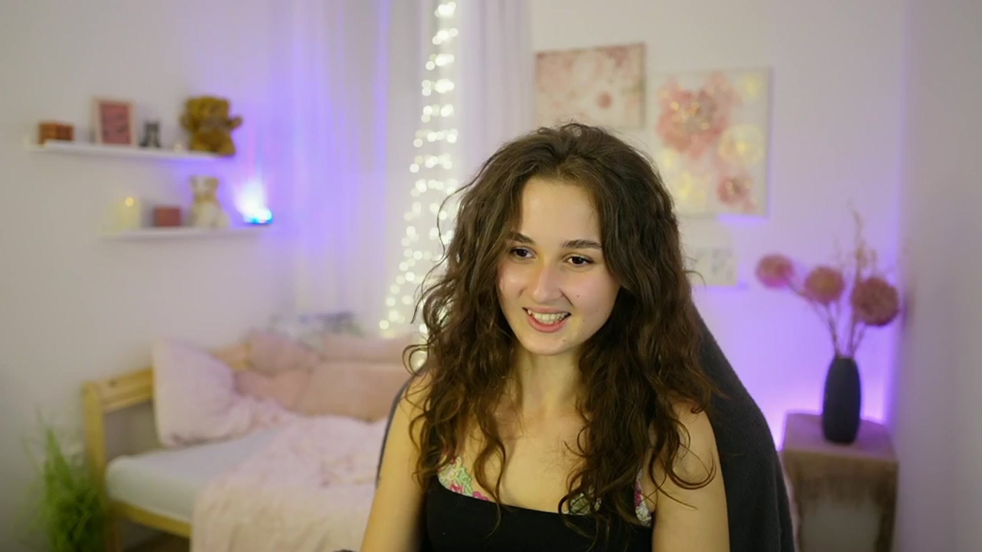 Gallery image thumbnail from Anita_Grey_'s myfreecams stream on, 10/01/2025, 24:04 image 15 of 20