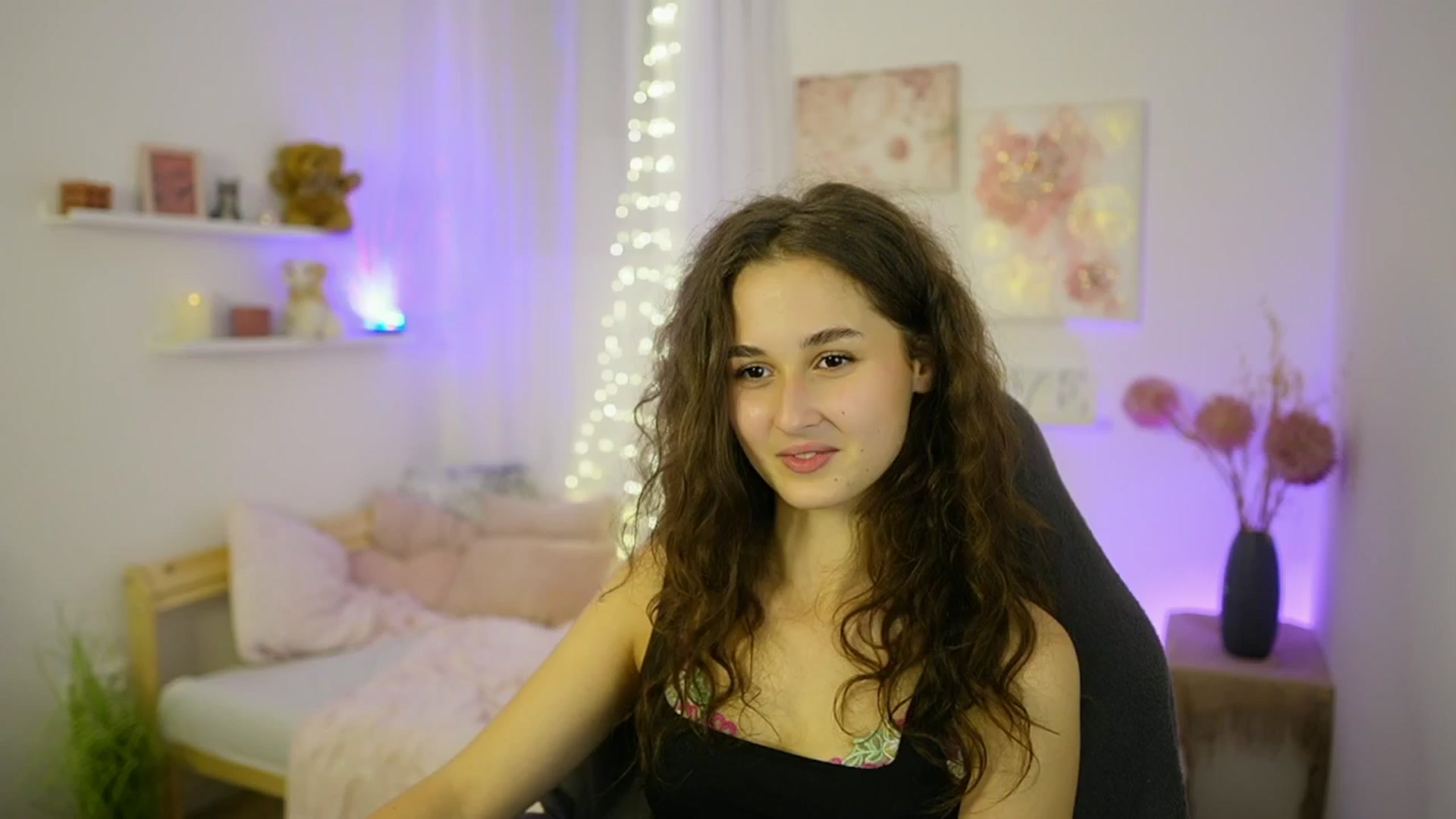 Gallery image thumbnail from Anita_Grey_'s myfreecams stream on, 10/01/2025, 24:04 image 7 of 20