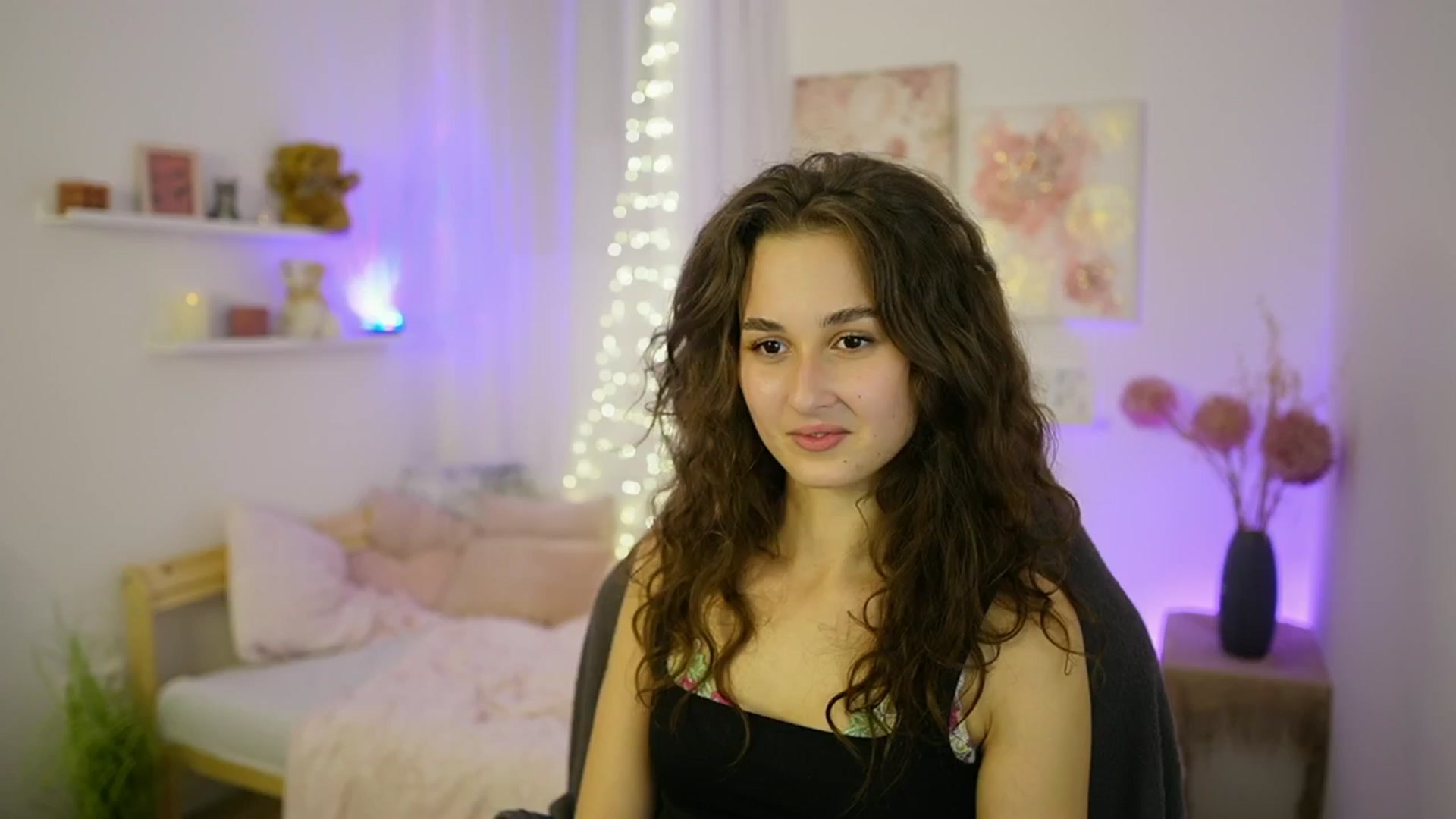Gallery image thumbnail from Anita_Grey_'s myfreecams stream on, 10/01/2025, 24:04 image 13 of 20