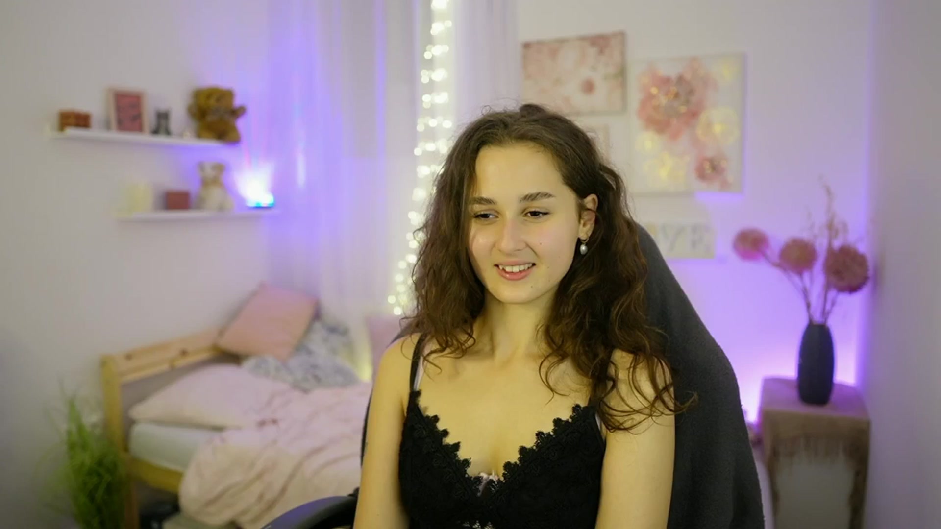 Gallery image thumbnail from Anita_Grey_'s myfreecams stream on, 10/02/2025, 20:48 image 17 of 20