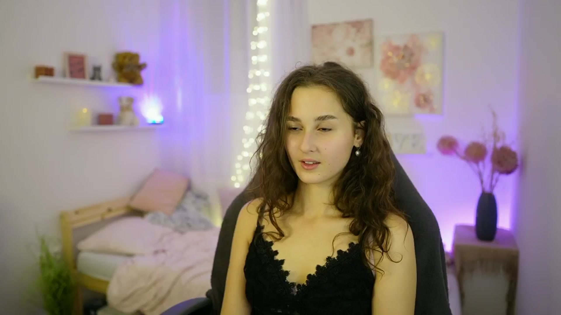 Gallery image thumbnail from Anita_Grey_'s myfreecams stream on, 10/02/2025, 20:48 image 8 of 20