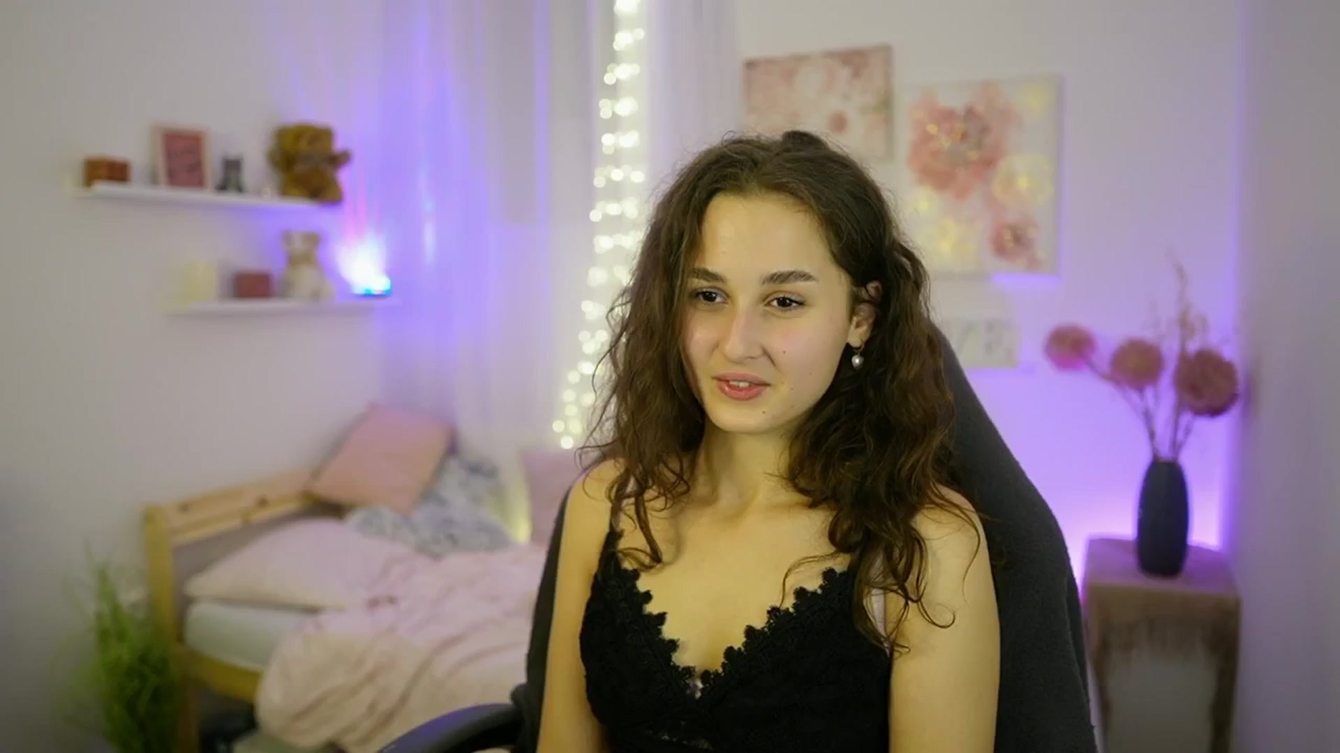Gallery image thumbnail from Anita_Grey_'s myfreecams stream on, 10/02/2025, 20:48 image 6 of 20