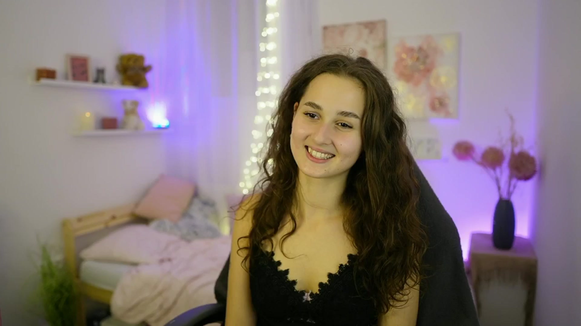 Gallery image thumbnail from Anita_Grey_'s myfreecams stream on, 10/02/2025, 20:48 image 20 of 20