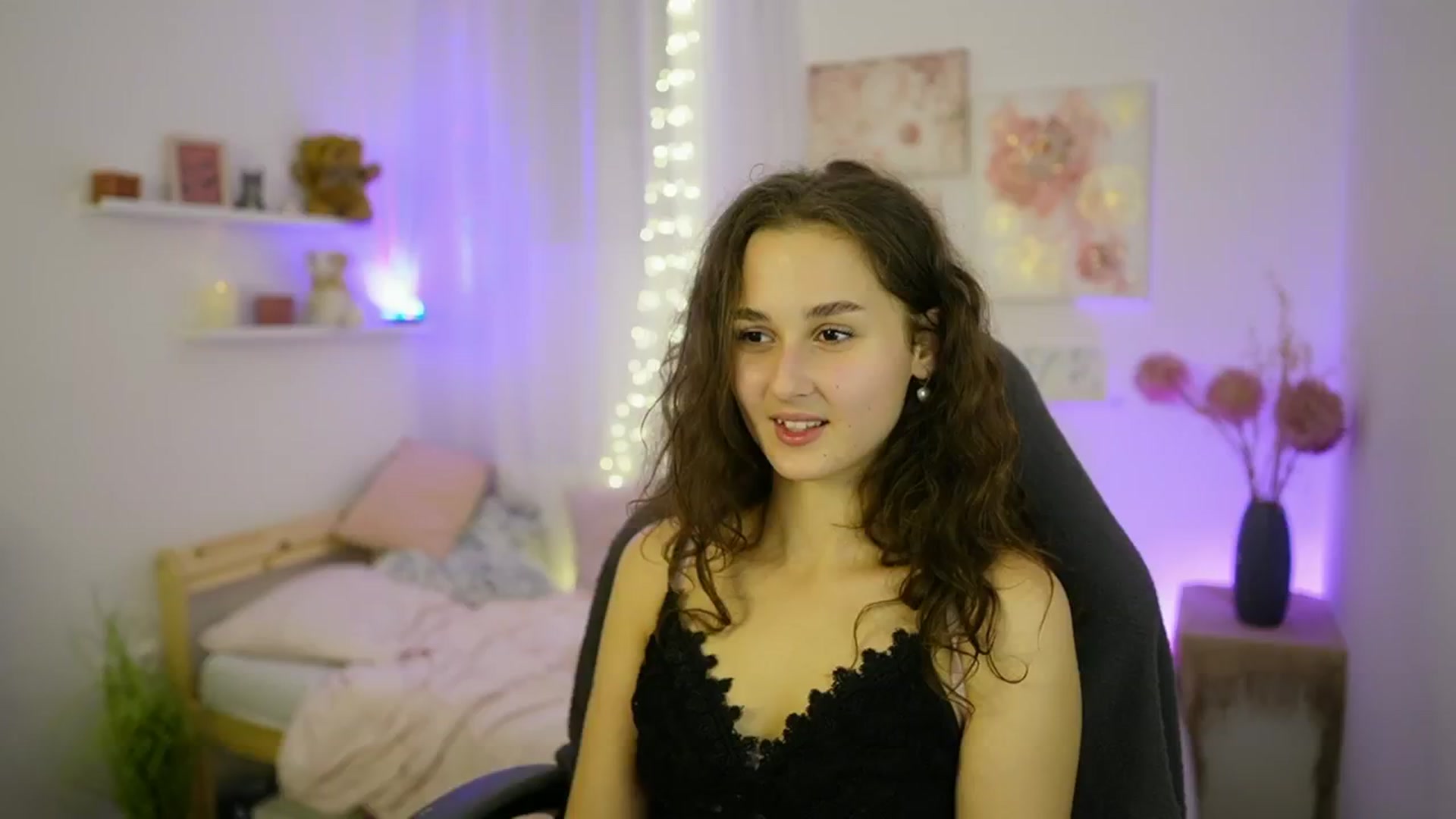 Gallery image thumbnail from Anita_Grey_'s myfreecams stream on, 10/02/2025, 20:48 image 9 of 20