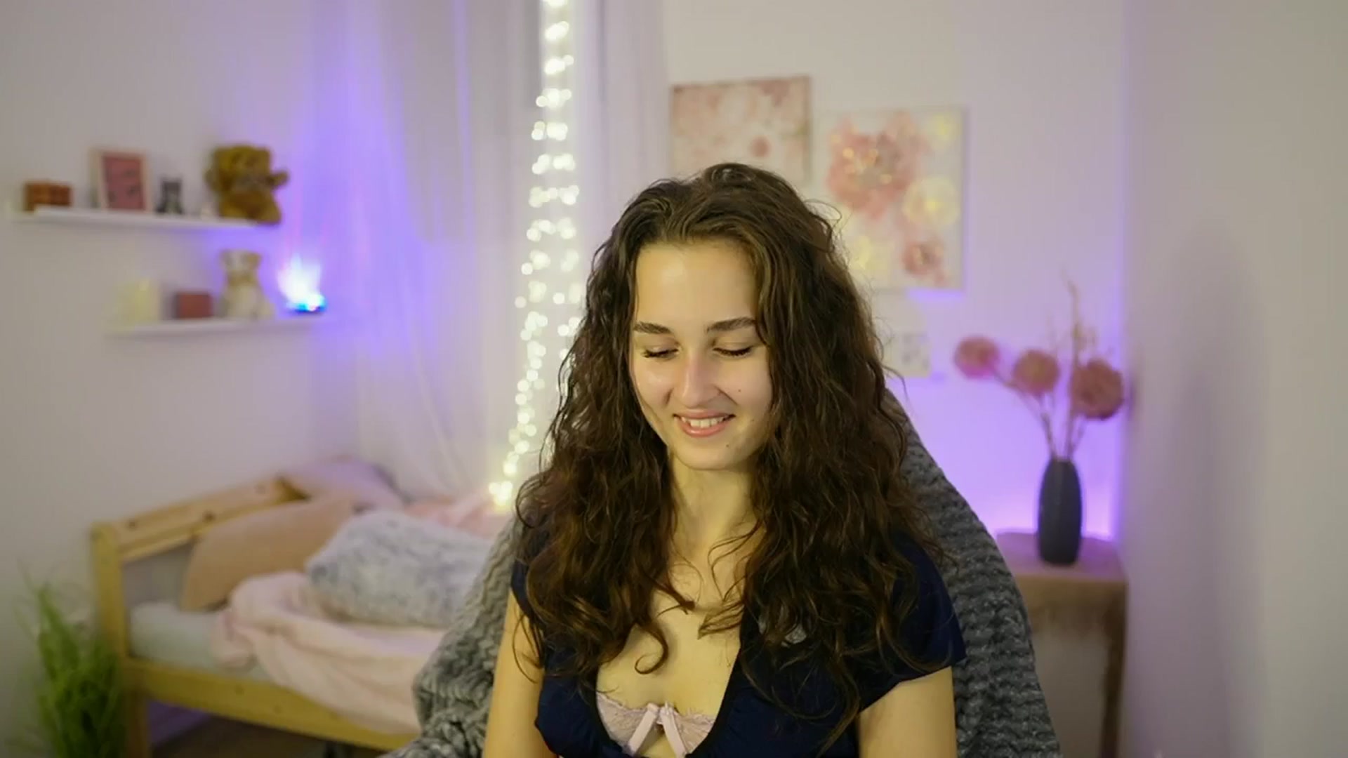 Gallery image thumbnail from Anita_Grey_'s myfreecams stream on, 10/05/2025, 19:32 image 2 of 20
