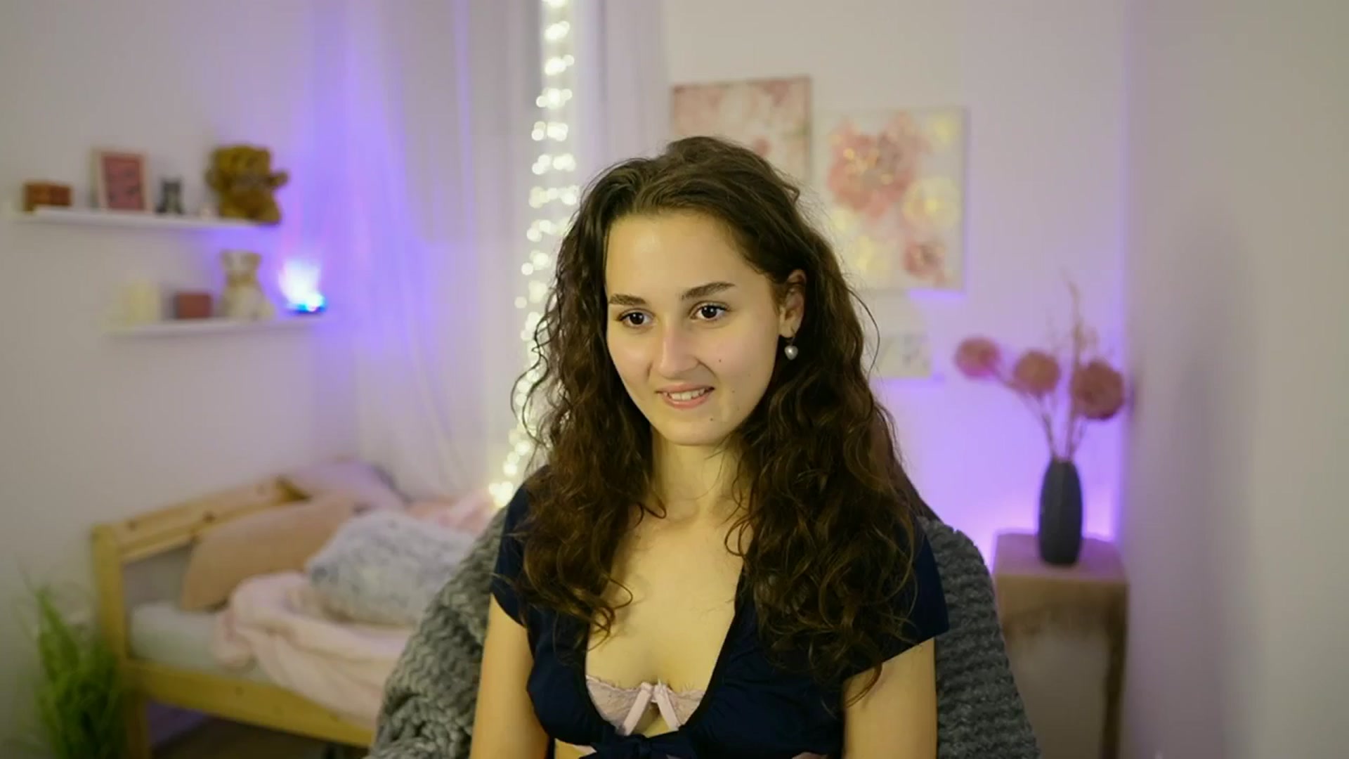 Gallery image thumbnail from Anita_Grey_'s myfreecams stream on, 10/05/2025, 19:32 image 6 of 20