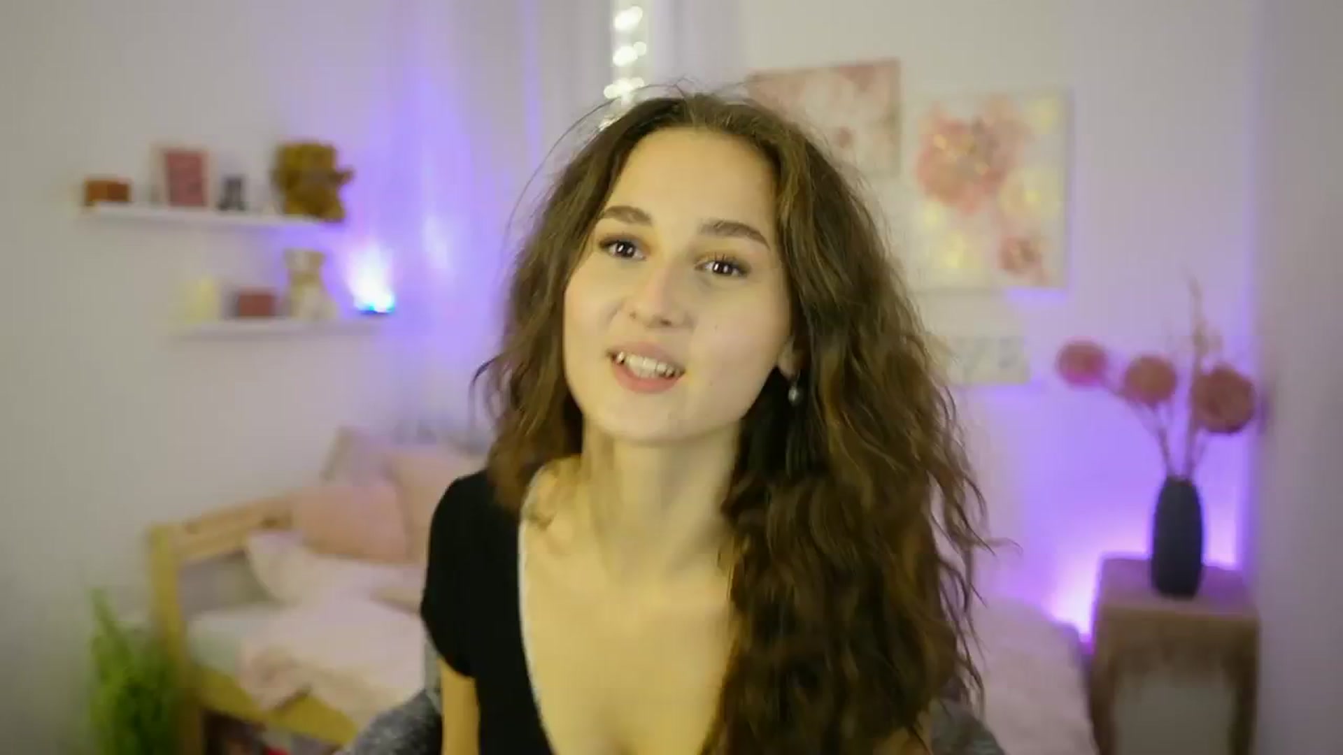 Gallery image thumbnail from Anita_Grey_'s myfreecams stream on, 10/07/2025, 19:58 image 5 of 20