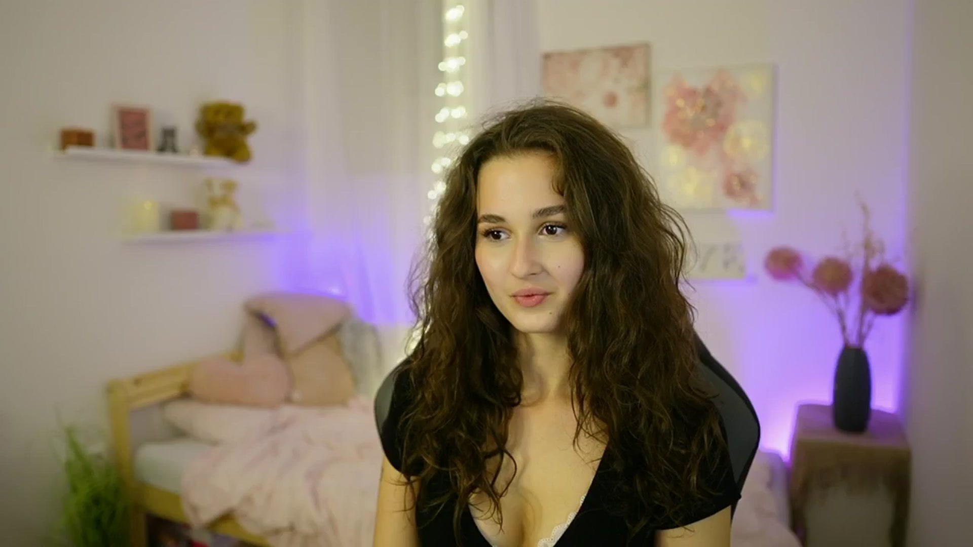 Gallery image thumbnail from Anita_Grey_'s myfreecams stream on, 10/07/2025, 22:11 image 20 of 20