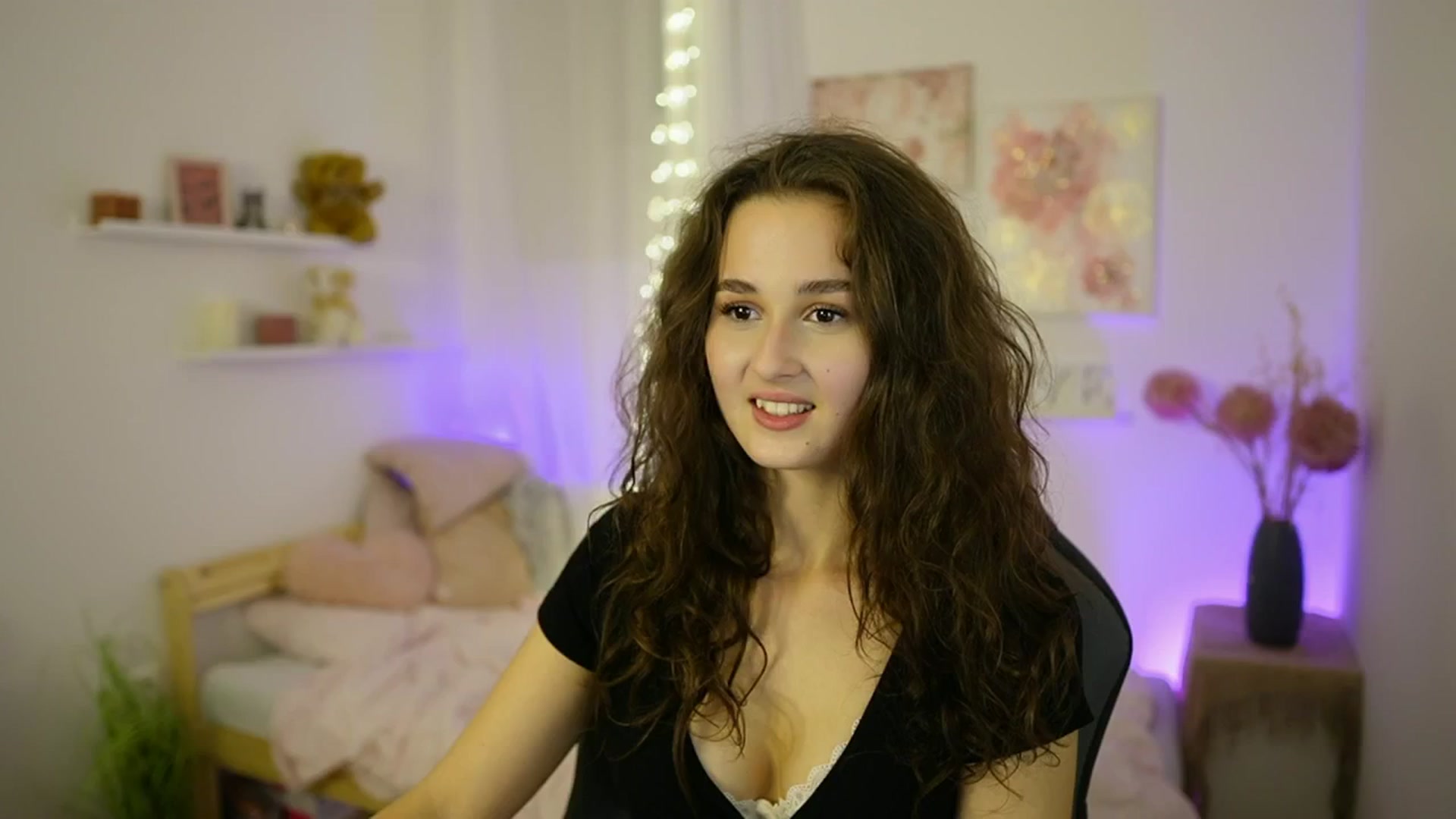 Gallery image thumbnail from Anita_Grey_'s myfreecams stream on, 10/07/2025, 22:11 image 19 of 20