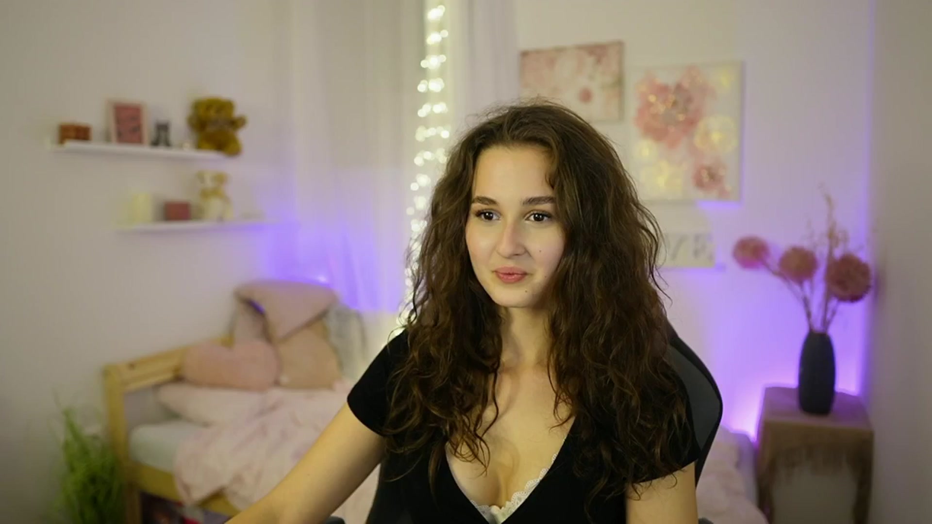 Gallery image thumbnail from Anita_Grey_'s myfreecams stream on, 10/07/2025, 22:11 image 17 of 20