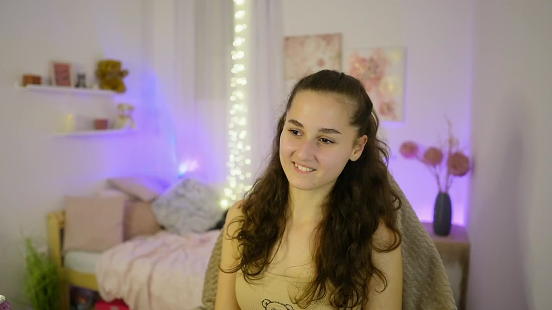 Gallery image thumbnail from Anita_Grey_'s myfreecams stream on, 10/09/2025, 19:23 image 2 of 20