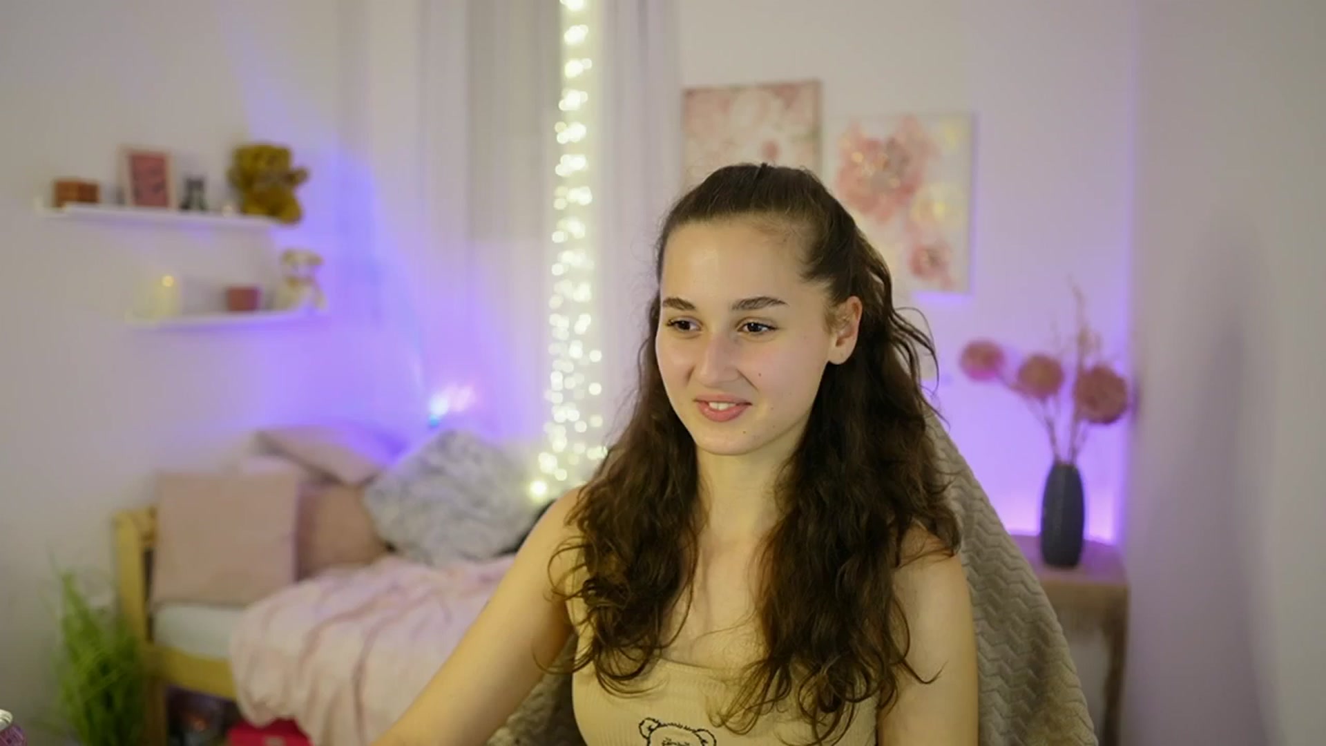 Gallery image thumbnail from Anita_Grey_'s myfreecams stream on, 10/09/2025, 19:23 image 3 of 20