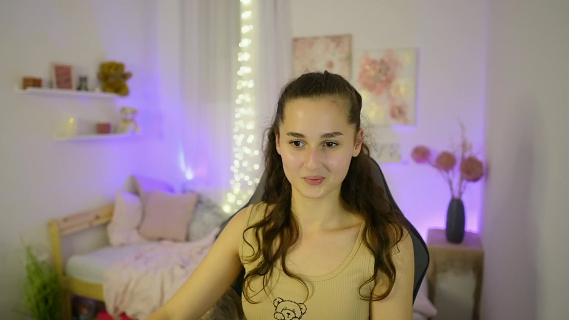 Gallery image thumbnail from Anita_Grey_'s myfreecams stream on, 10/09/2025, 22:09 image 8 of 20