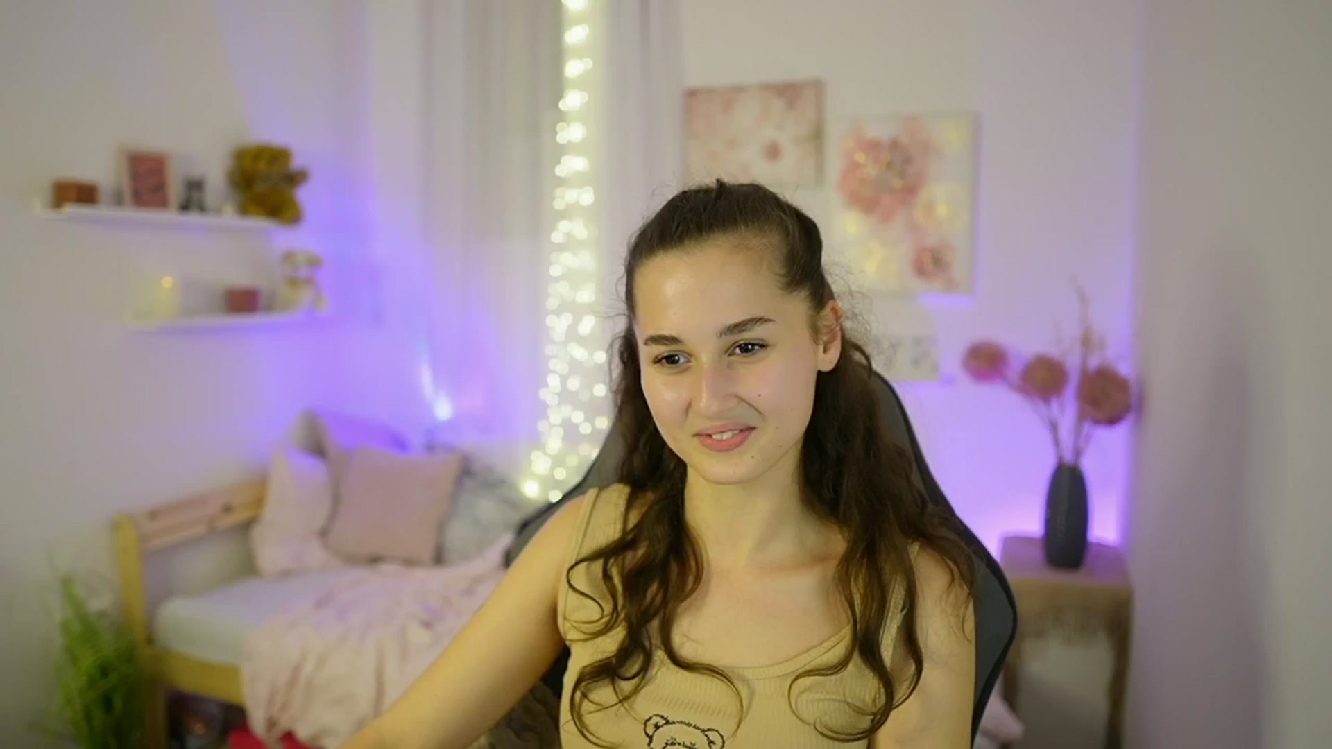 Gallery image thumbnail from Anita_Grey_'s myfreecams stream on, 10/09/2025, 22:09 image 10 of 20