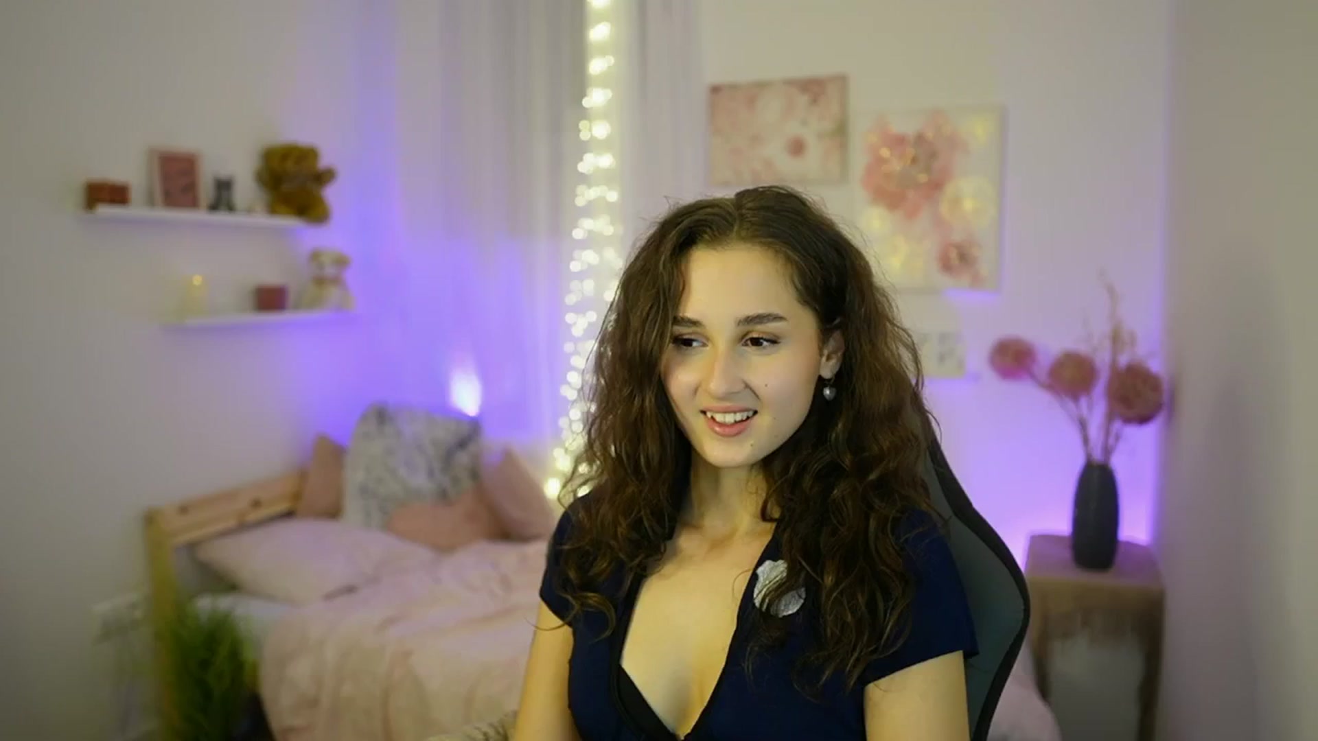 Gallery image thumbnail from Anita_Grey_'s myfreecams stream on, 10/10/2025, 23:11 image 17 of 20