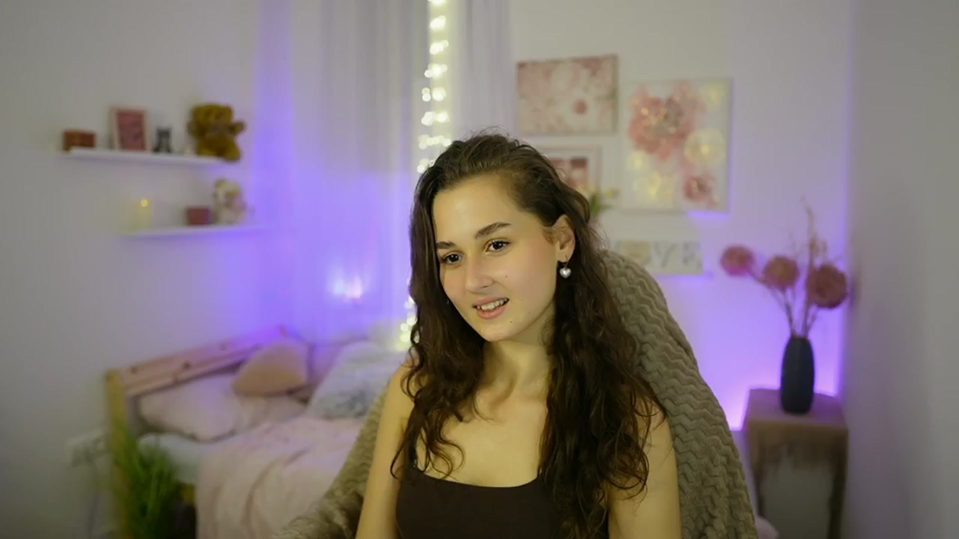 Gallery image thumbnail from Anita_Grey_'s myfreecams stream on, 10/12/2025, 20:15 image 8 of 20