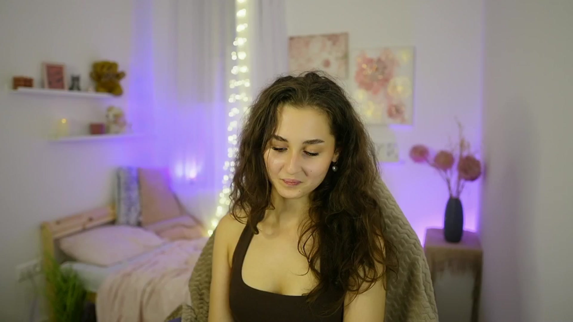 Gallery image thumbnail from Anita_Grey_'s myfreecams stream on, 10/12/2025, 23:22 image 17 of 20