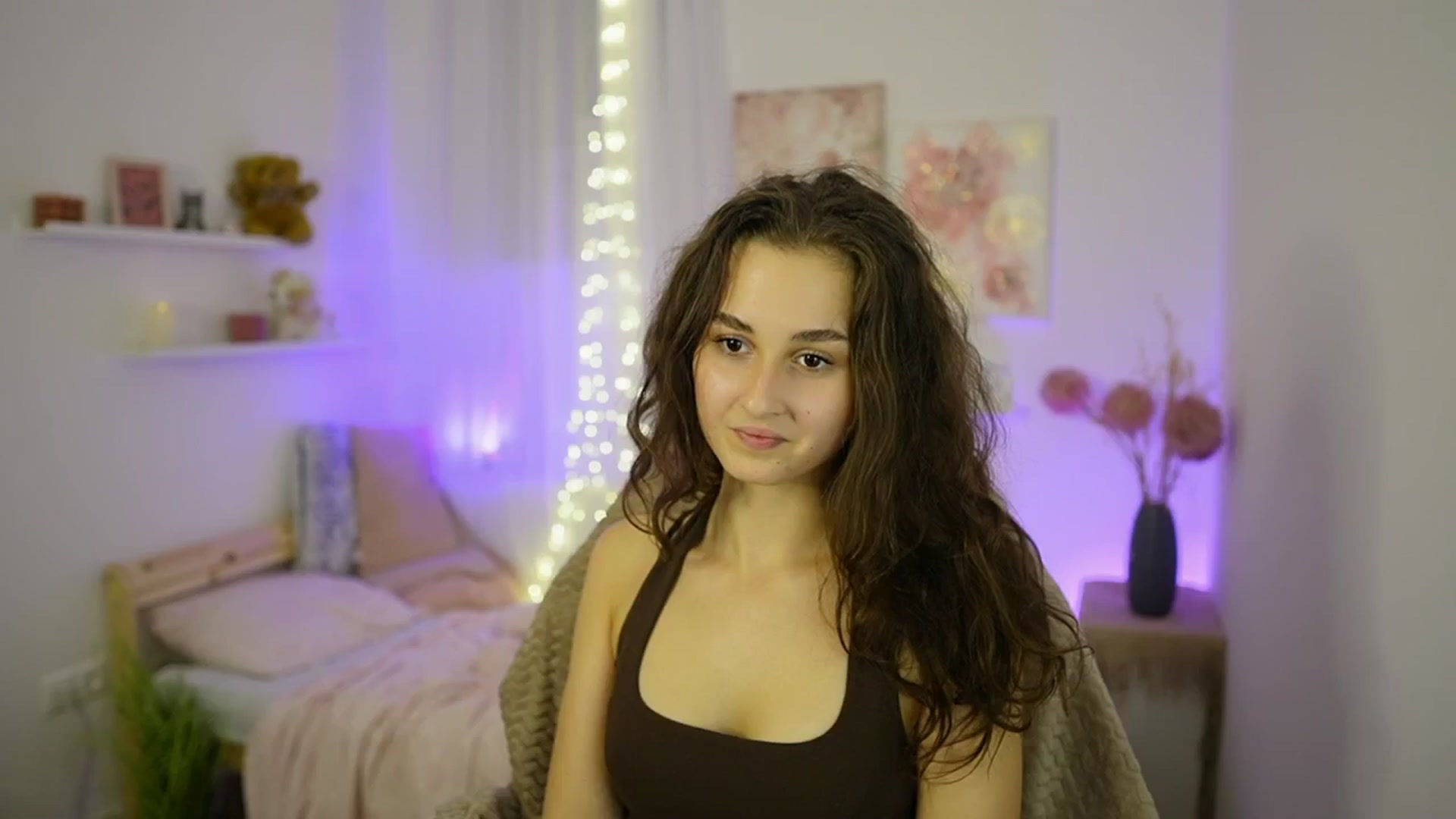 Gallery image thumbnail from Anita_Grey_'s myfreecams stream on, 10/12/2025, 23:22 image 10 of 20