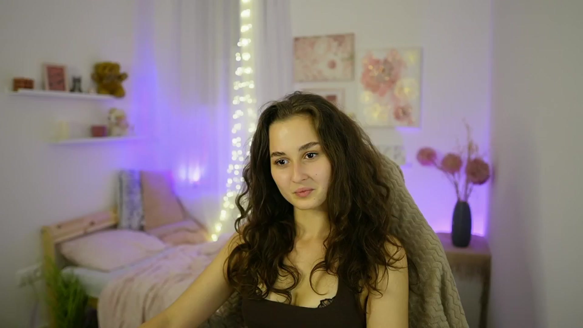 Gallery image thumbnail from Anita_Grey_'s myfreecams stream on, 10/12/2025, 23:22 image 5 of 20